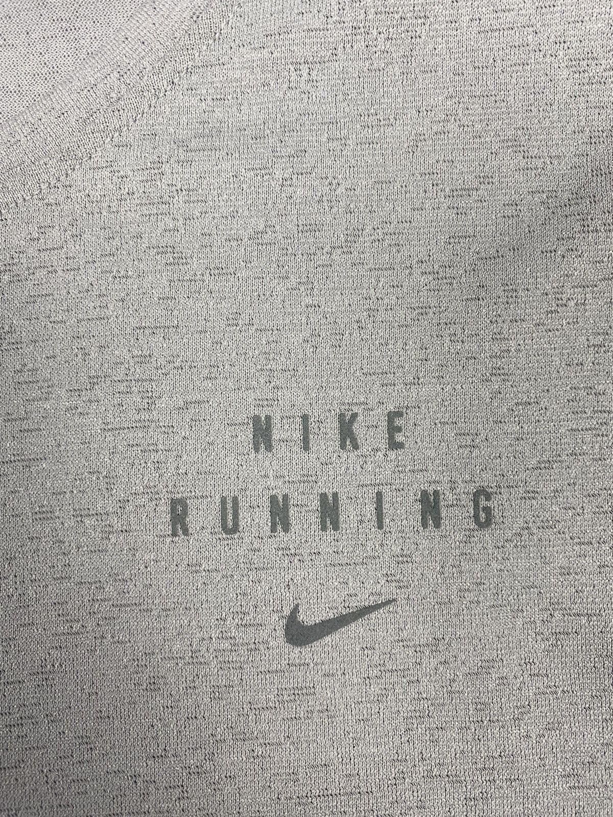 Nike Nike Run Division Running Dri Fit Long Sleeve Top Light Tee Size US S / EU 44-46 / 1 - 8 Thumbnail