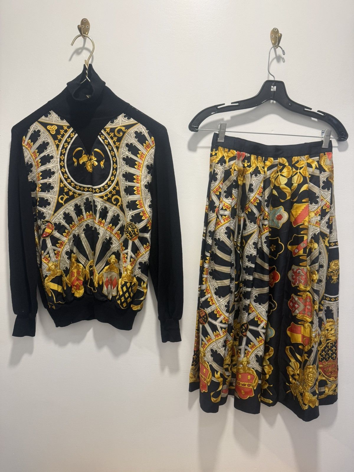 Hermes Vintage Two Piece Hermes Set Size M / US 6-8 / IT 42-44 - 7 Thumbnail