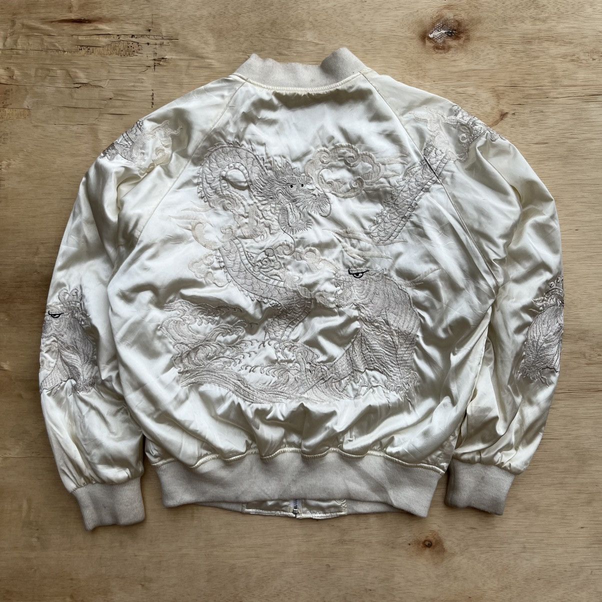 Japanese Brand SUKAJAN DRAGON & TIGER WHITE ON WHITE EMBROIDERED JACKET Size US M / EU 48-50 / 2 - 7 Thumbnail