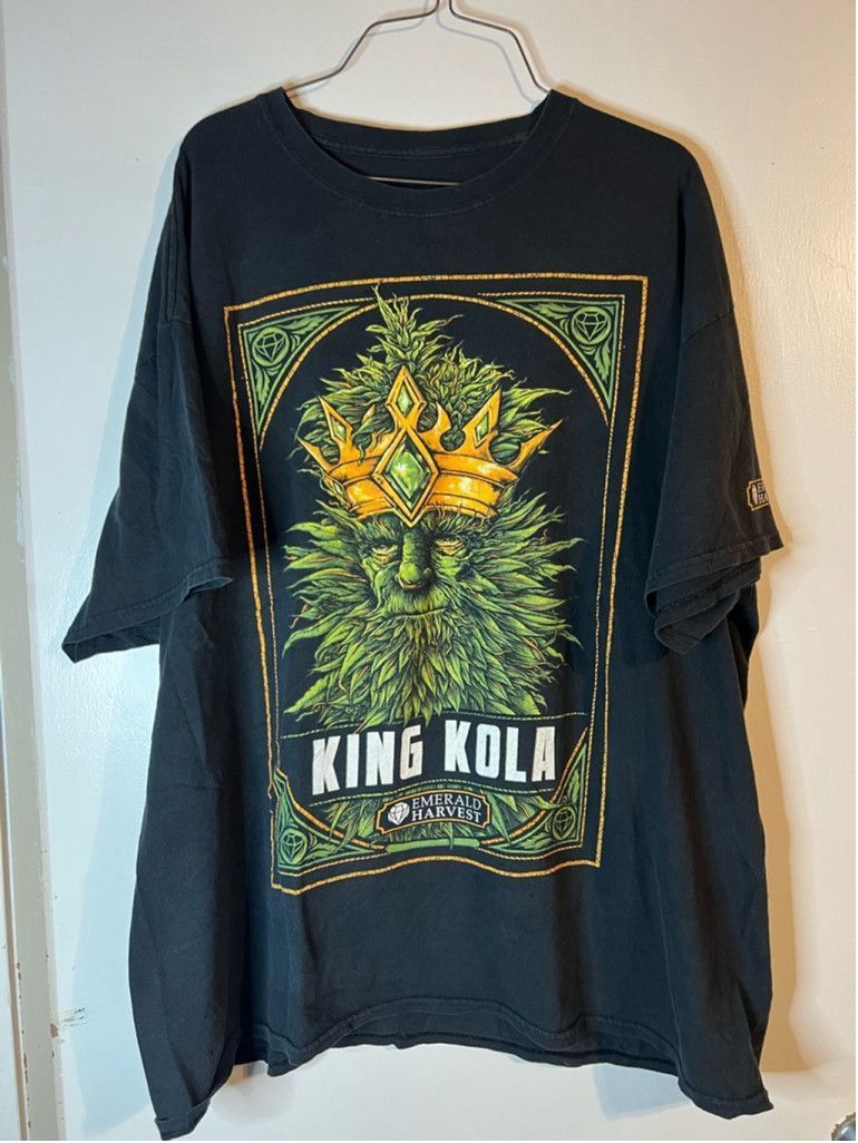 Other Men's Emerald Harvest T-shirt 2XL Black Graphic Tee Size US XL / EU 56 / 4 - 1 Thumbnail