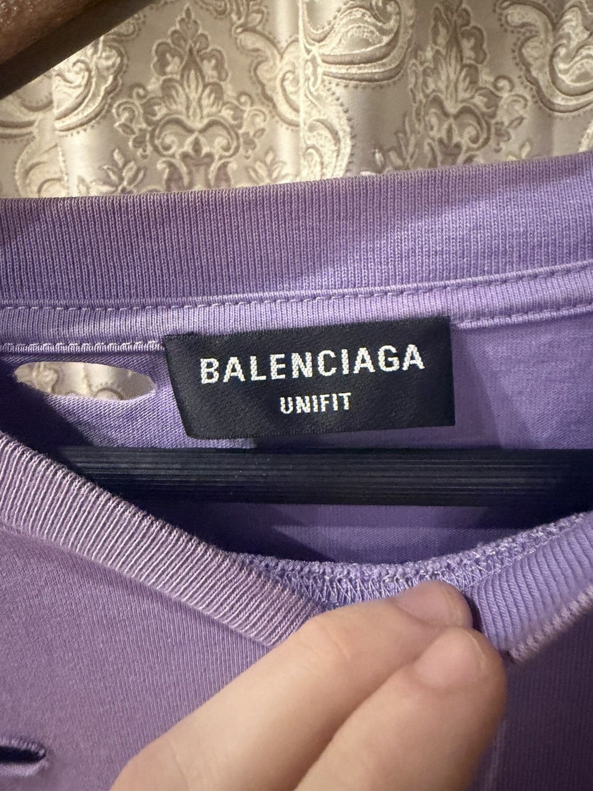 Balenciaga Balenciaga destroyed purple T-Shirt Size US M / EU 48-50 / 2 - 6 Thumbnail