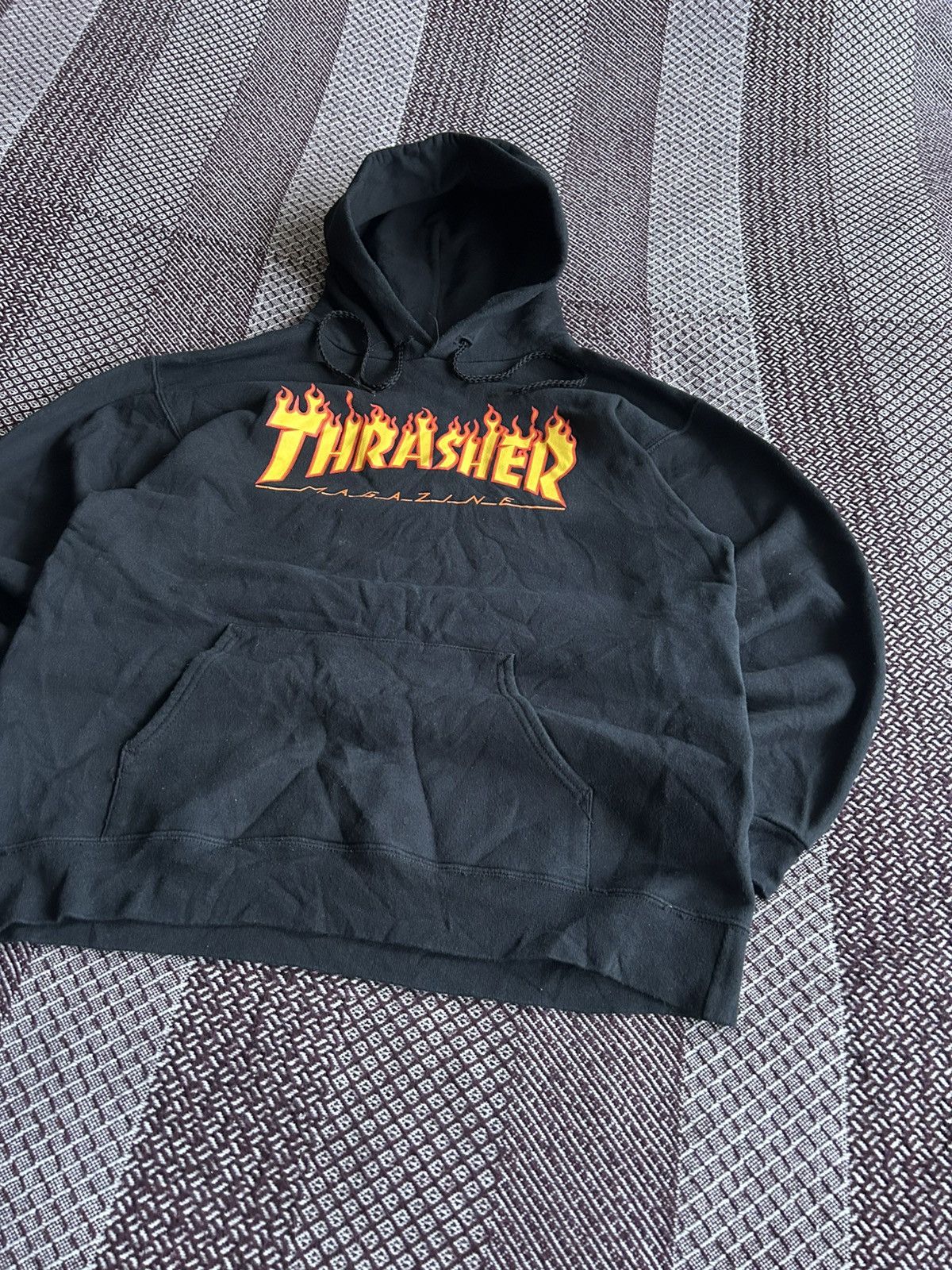 Thrasher Vintage Thrasher Flame Print Thrashed Baggy Hoodie Size S Size US S / EU 44-46 / 1 - 5 Thumbnail