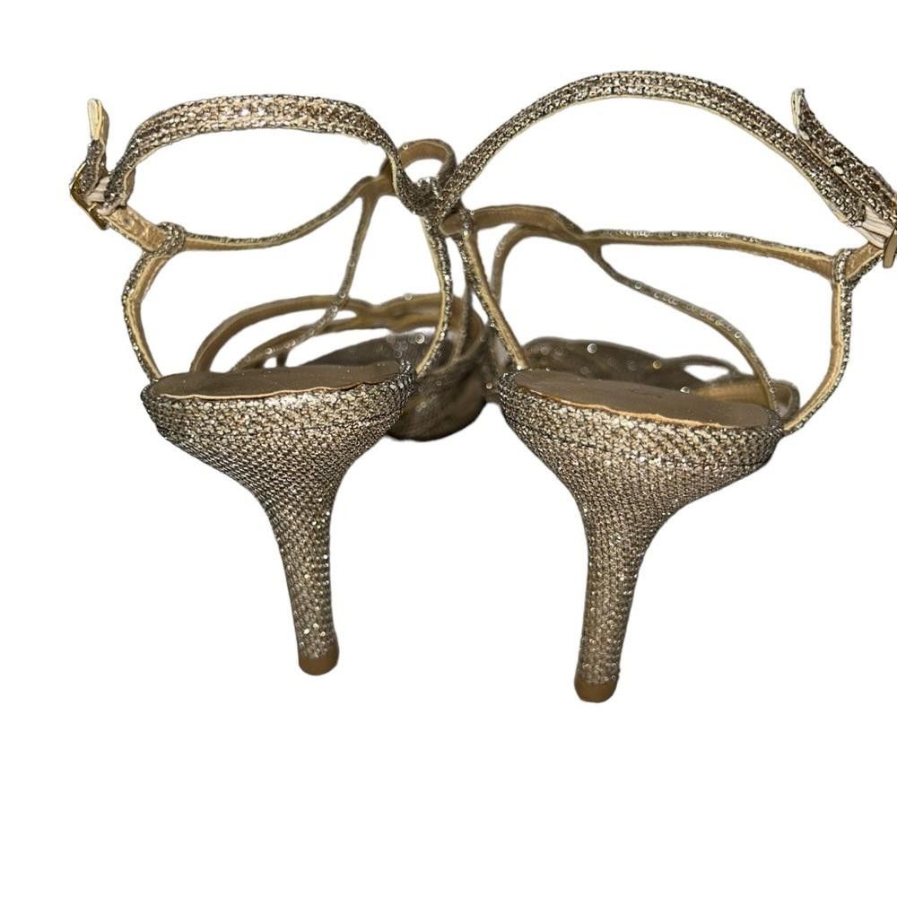 Stuart Weitzman Stuart Weitzman l Turning Up Strappy Gold Glitter Sandal 10 Size US 10 / IT 40 - 4 Thumbnail