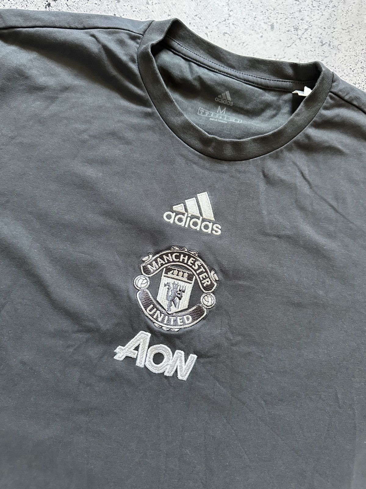 Adidas × Vintage Vintage Adidas Manchester United Football T-shirt Logo Tee Size US M / EU 48-50 / 2 - 2 Thumbnail
