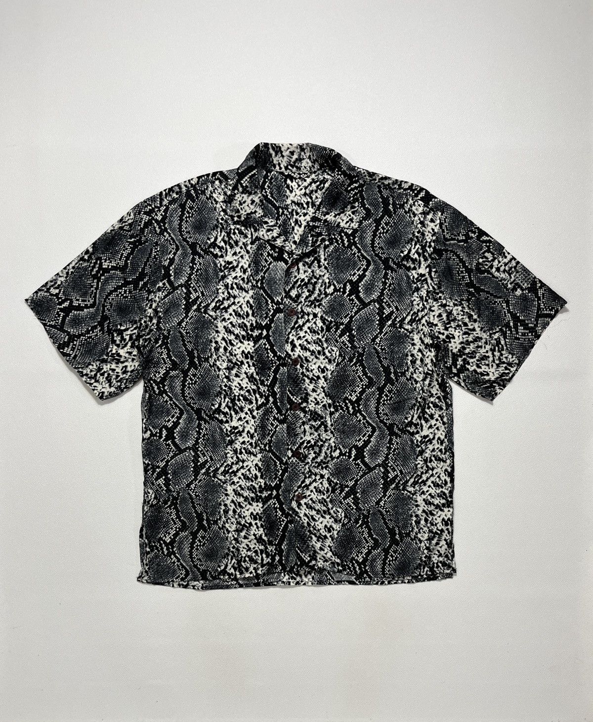 Andersson Bell Andersson Bell Muir Python Print Open Collar Shirt IVORY/BLK Size US L / EU 52-54 / 3 - 1 Thumbnail