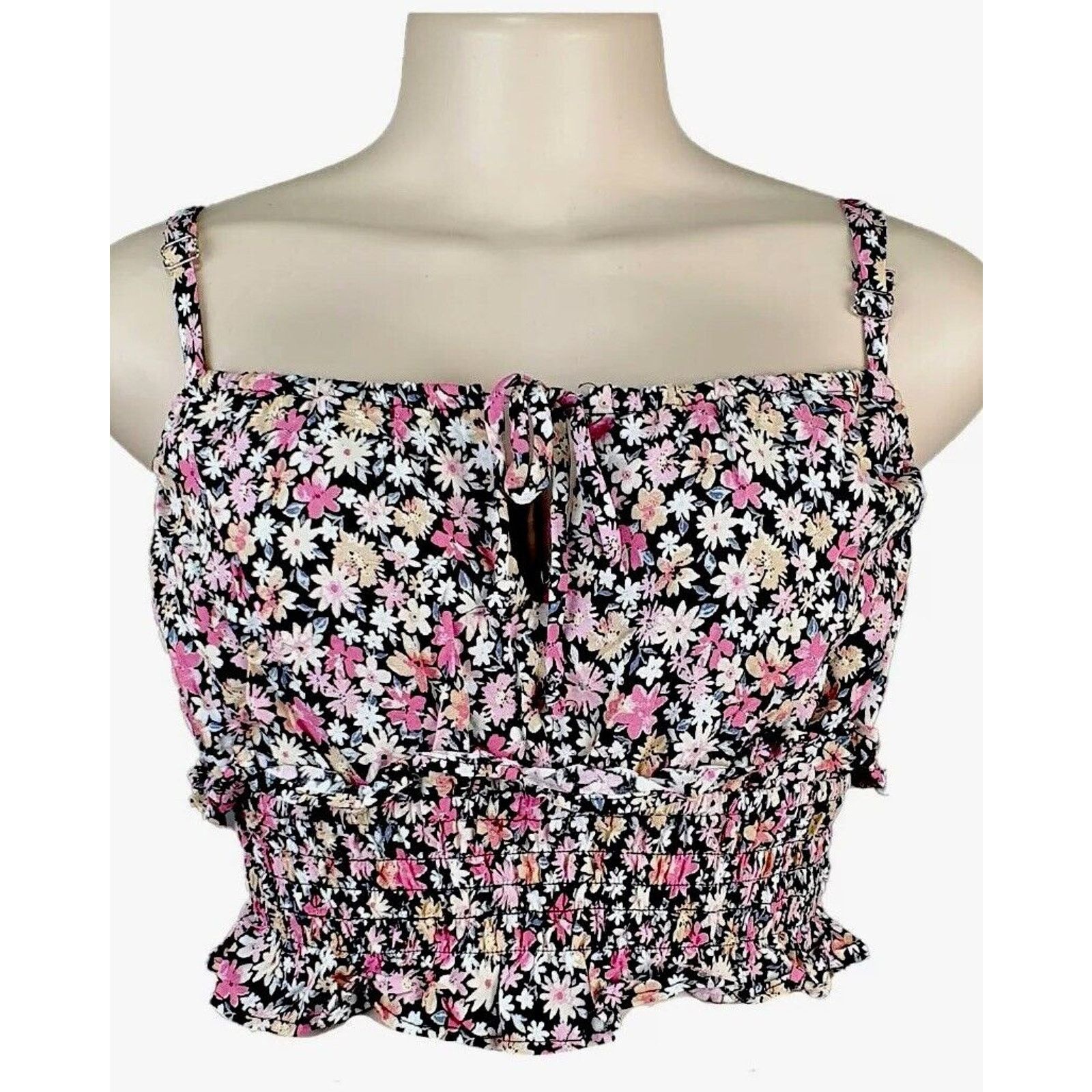 Other Wild Fable Black Floral Keyhole Front Ruche Ruffle Crop Top Size S / US 4 / IT 40 - 1 Thumbnail