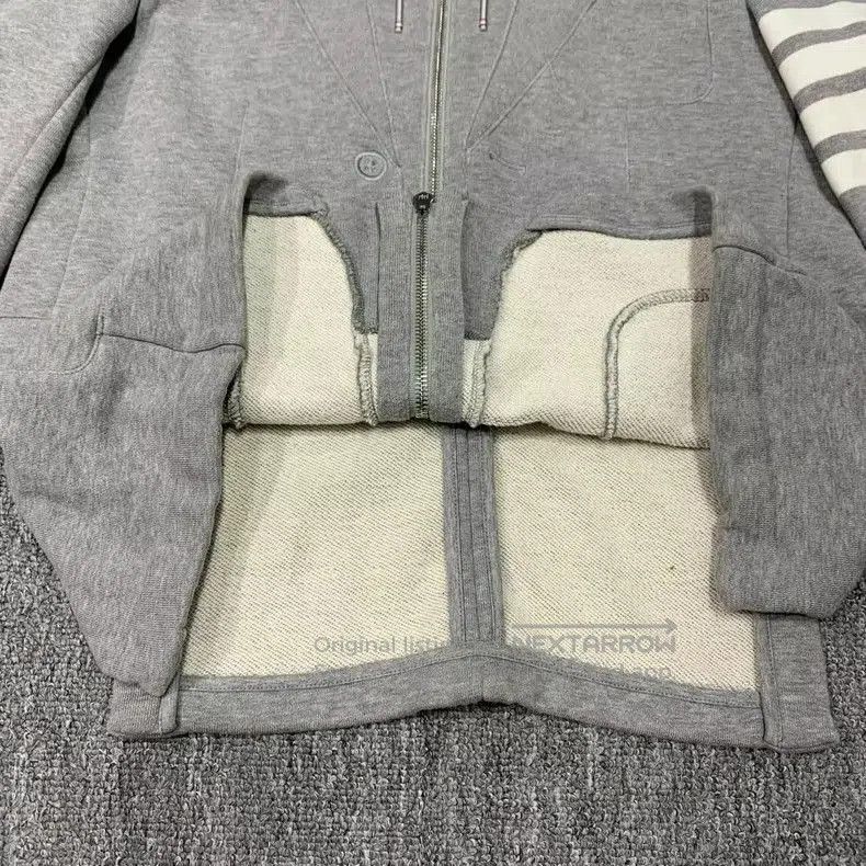 Thom Browne Thom Browne Gray 4. Size US S / EU 44-46 / 1 - 4 Thumbnail