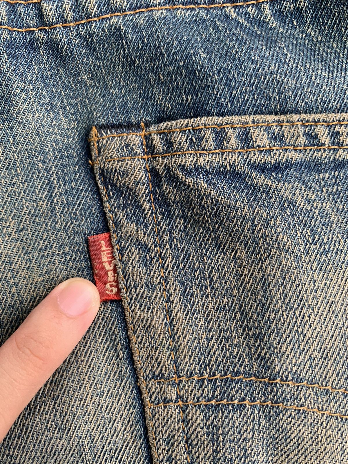 Levi's × Vintage Big E Vintage Levi’s 501 Redline Jeans Selvedge Distressed Size US 29 - 8 Thumbnail