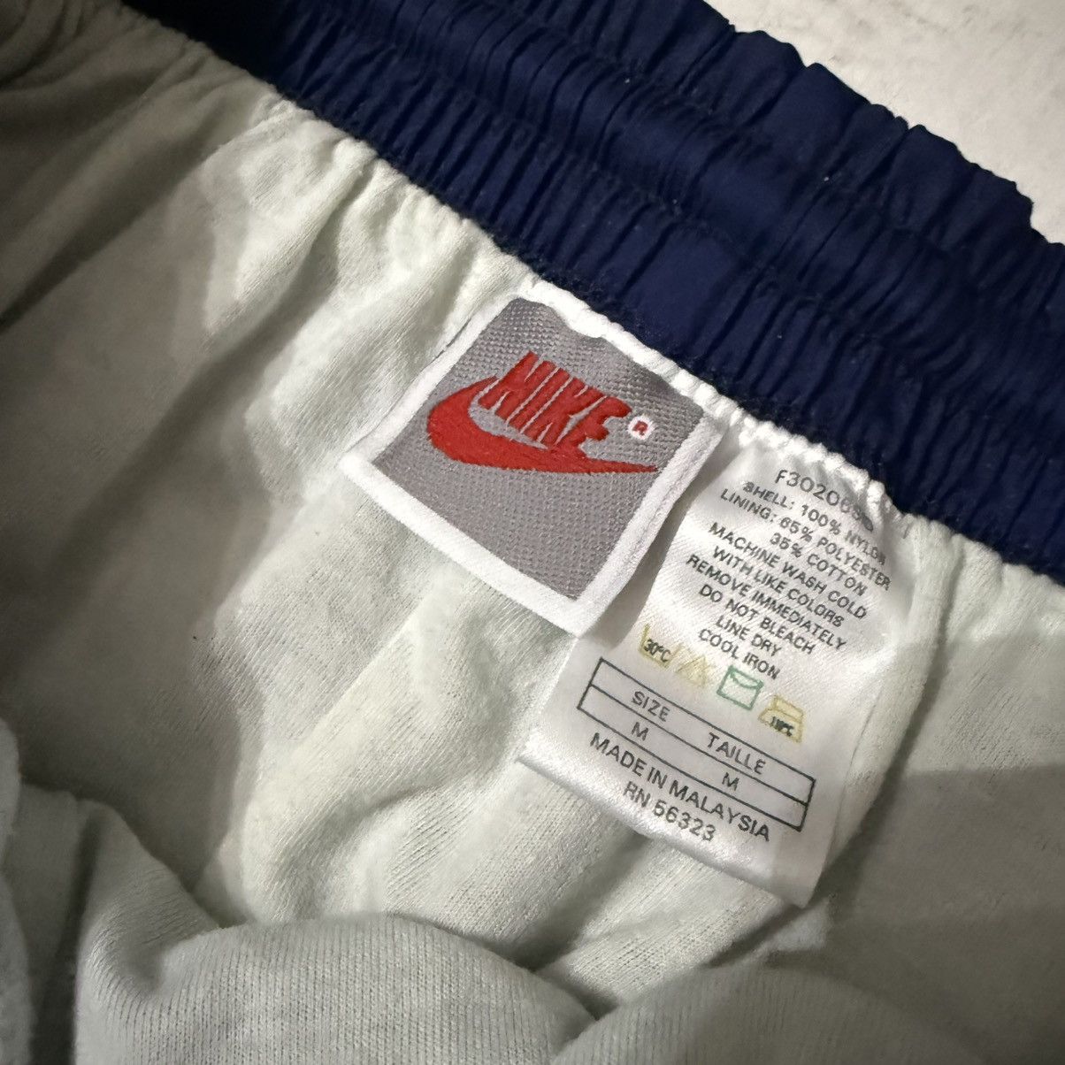 Nike Nike Vintage TrackPants 32 Nylon Streetwear Drill DarkBlue Size US 32 / EU 48 - 6 Thumbnail