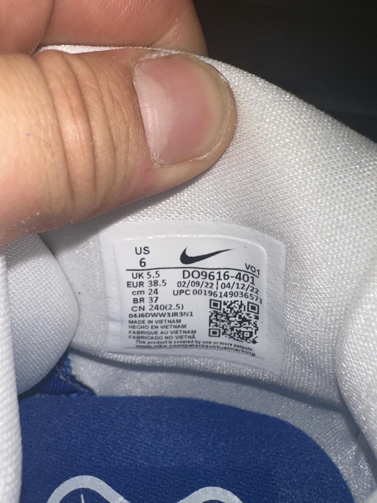 Nike Nike Kyrie Infinity TB Game Royal Size US 6 / EU 39 - 10 Thumbnail