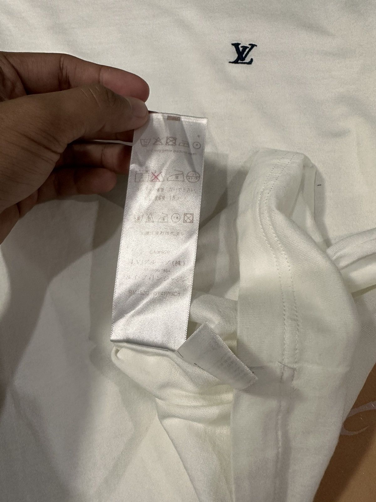 Louis Vuitton Louis Vuitton Long Sleeve Tshirt Size L / US 10 / IT 46 - 5 Thumbnail