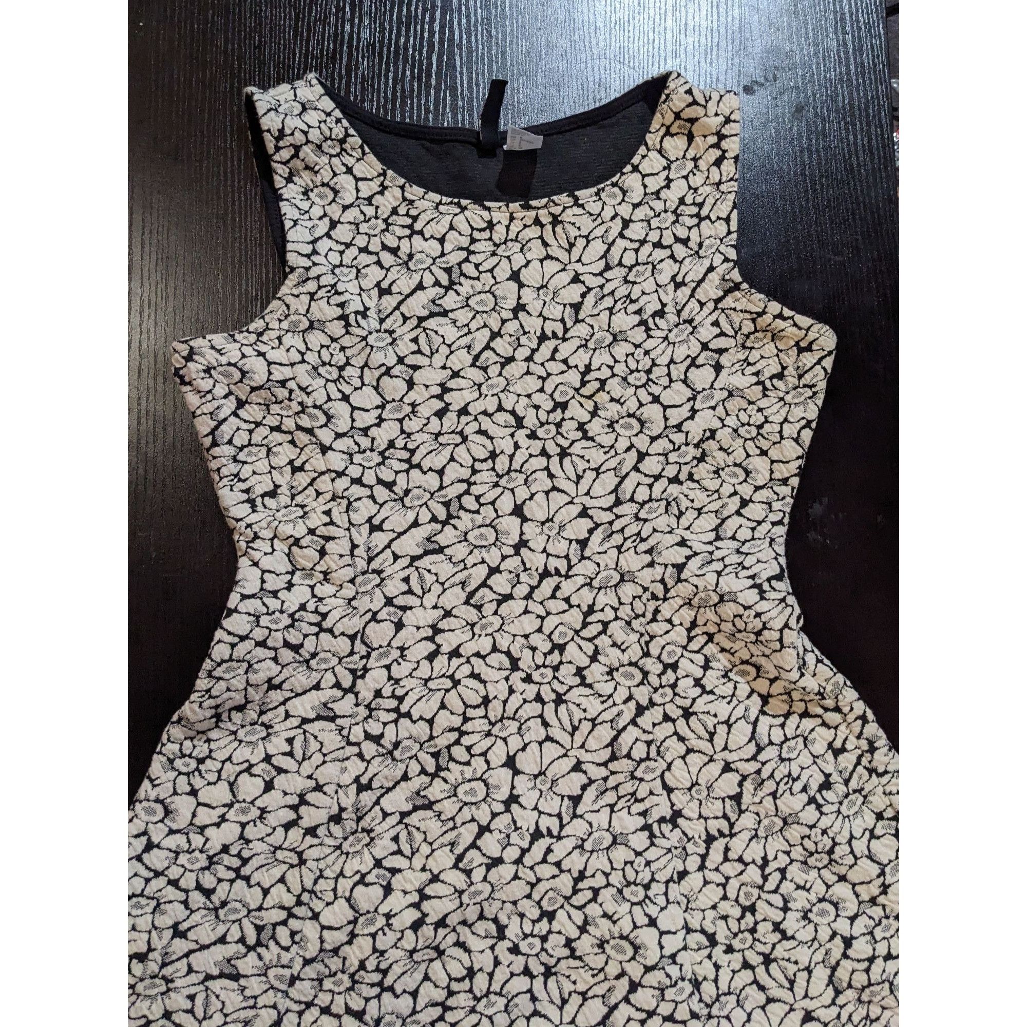 Divided Divided H&M Daisy Dress Size M / US 6-8 / IT 42-44 - 8 Thumbnail