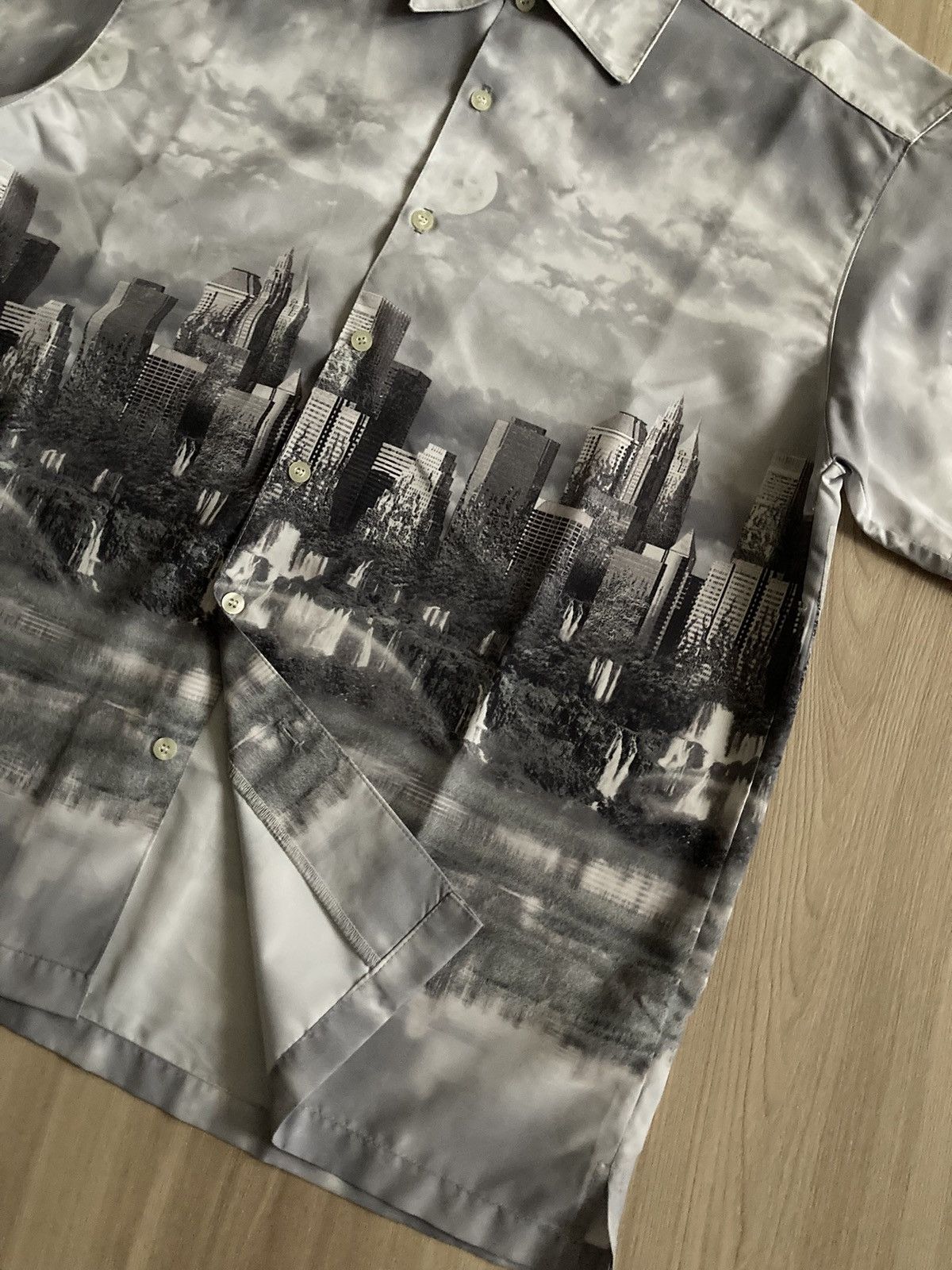 Vintage Vintage Polo Shirt New York Central Park Size US L / EU 52-54 / 3 - 7 Thumbnail