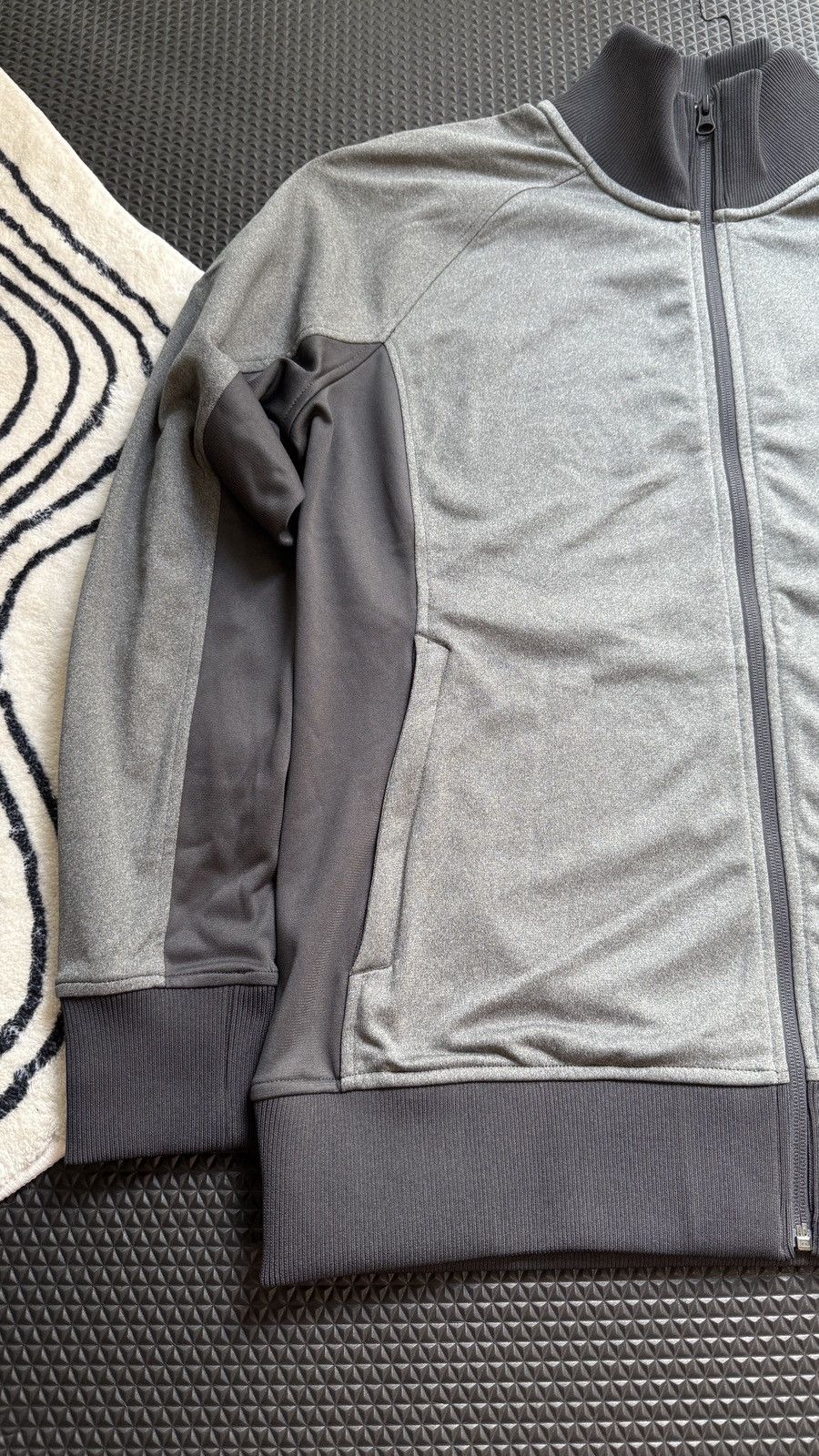 The North Face The North Face Grey/Black Full Zip Jacket (L / Women XL) Size US L / EU 52-54 / 3 - 3 Thumbnail