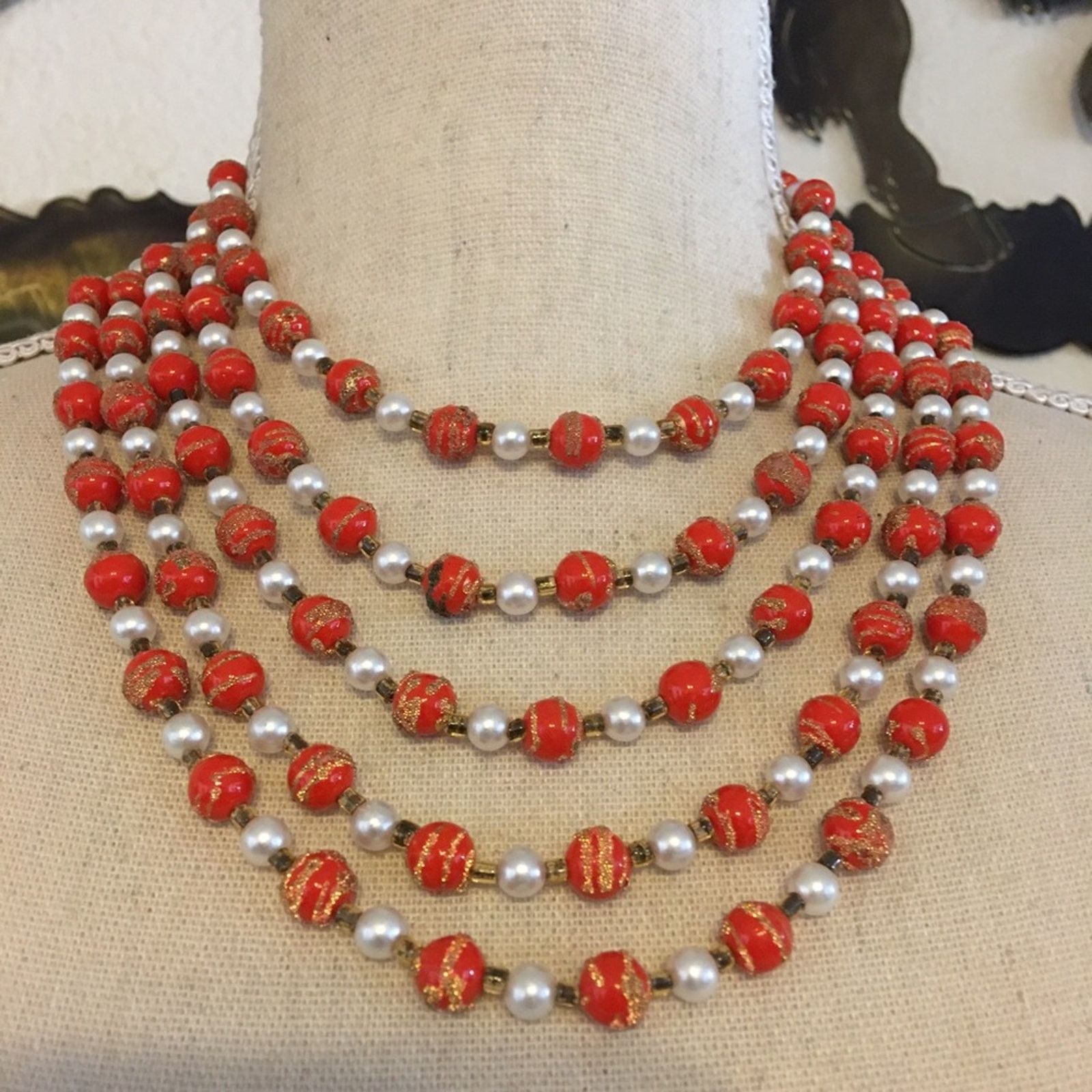 Vintage Vintage multi strand sparkle painted bead necklace Size ONE SIZE - 1 Thumbnail