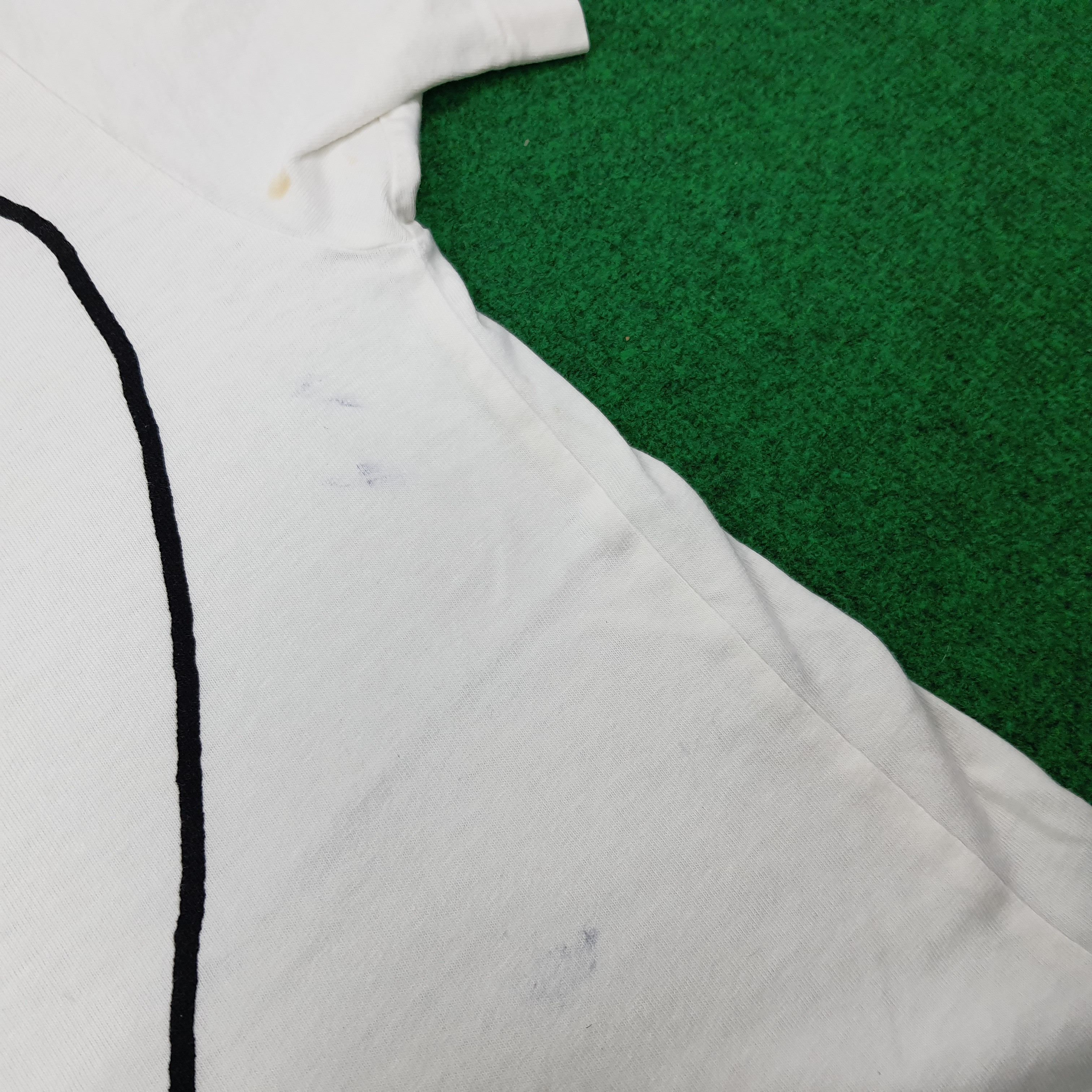 Comme des Garcons PLAY Vintage Comme Des Garcons PLAY Heart Logo Tshirt C267N31 Size M / US 6-8 / IT 42-44 - 10 Thumbnail