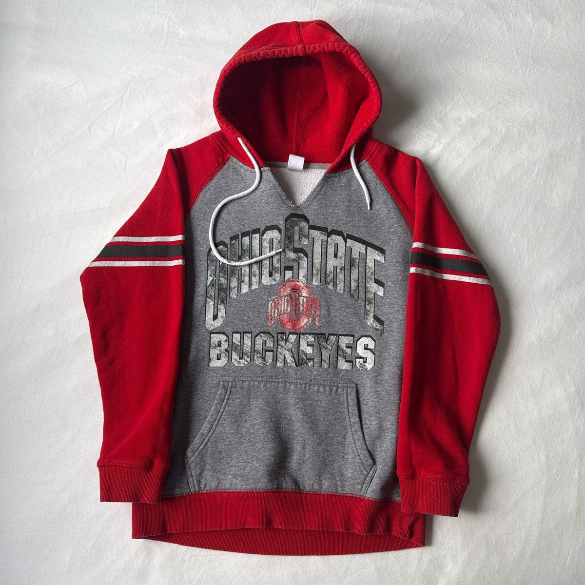 Vintage Vintage Ohio State Buckeyes Graphic Hoodie Grey & Red Medium Size US M / EU 48-50 / 2 - 1 Thumbnail