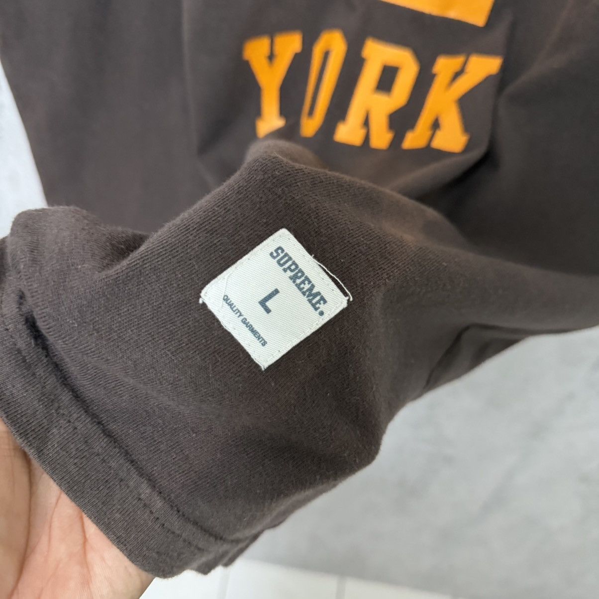 Supreme Vintage Supreme New York 2007 "Nueva York" Size US L / EU 52-54 / 3 - 7 Thumbnail