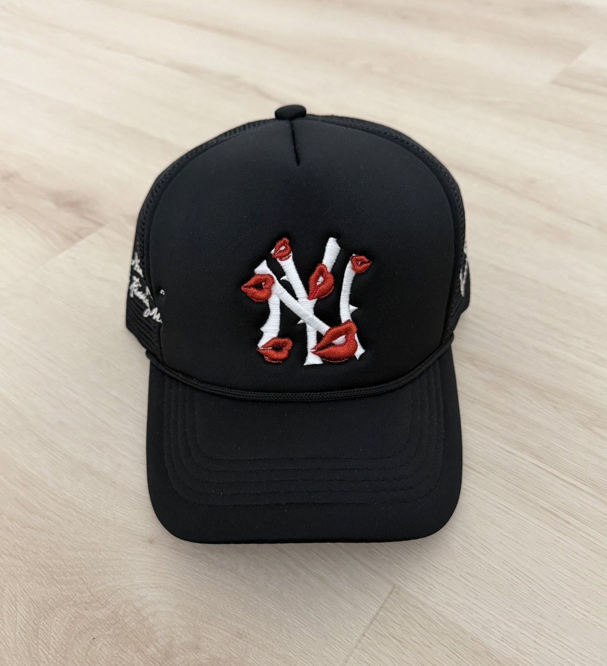 LaRopa New York Is Kissing Me Trucker Hat Black
