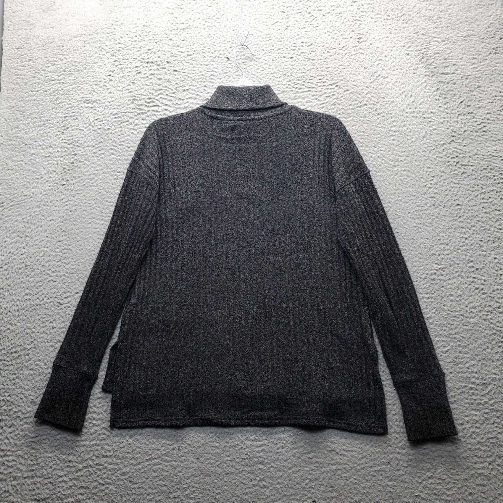 Athleta Athleta Sweater Womens Size S Gray Stretch Long Sleeve Turtleneck High Low Slit Size S / US 4 / IT 40 - 2 Thumbnail