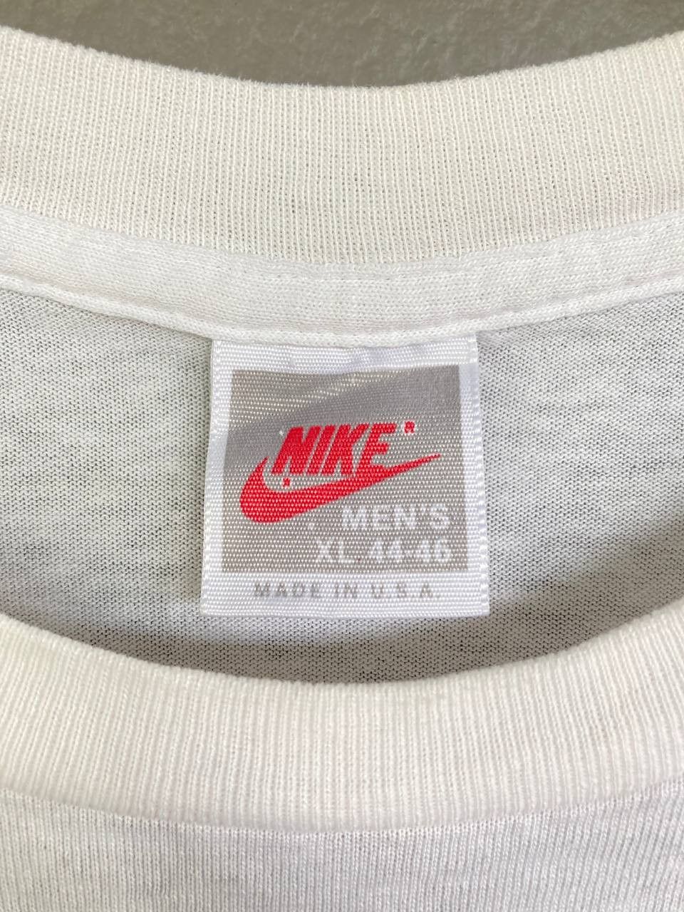 Vintage Vintage 1986 Nike Tee Size US L / EU 52-54 / 3 - 9 Thumbnail