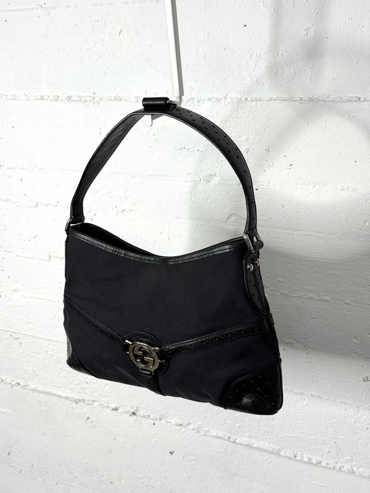 Gucci Gucci Interlocking GG Black Canvas Hobo Bag Size ONE SIZE - 1 Thumbnail