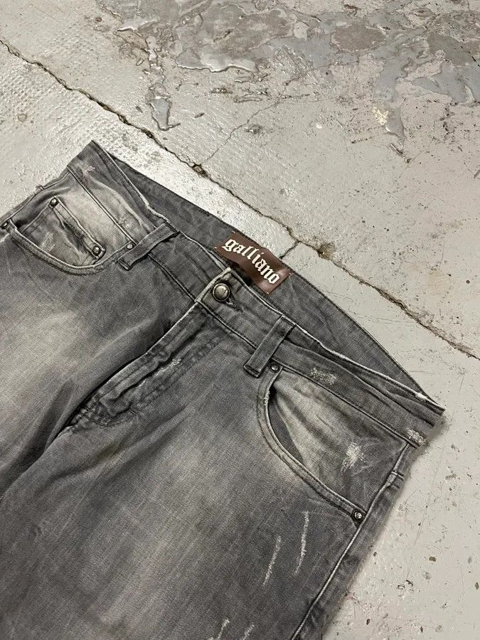 John Galliano SS2013 John Galliano Grey Denim Distressed Slim Jeans Size US 32 / EU 48 - 6 Thumbnail