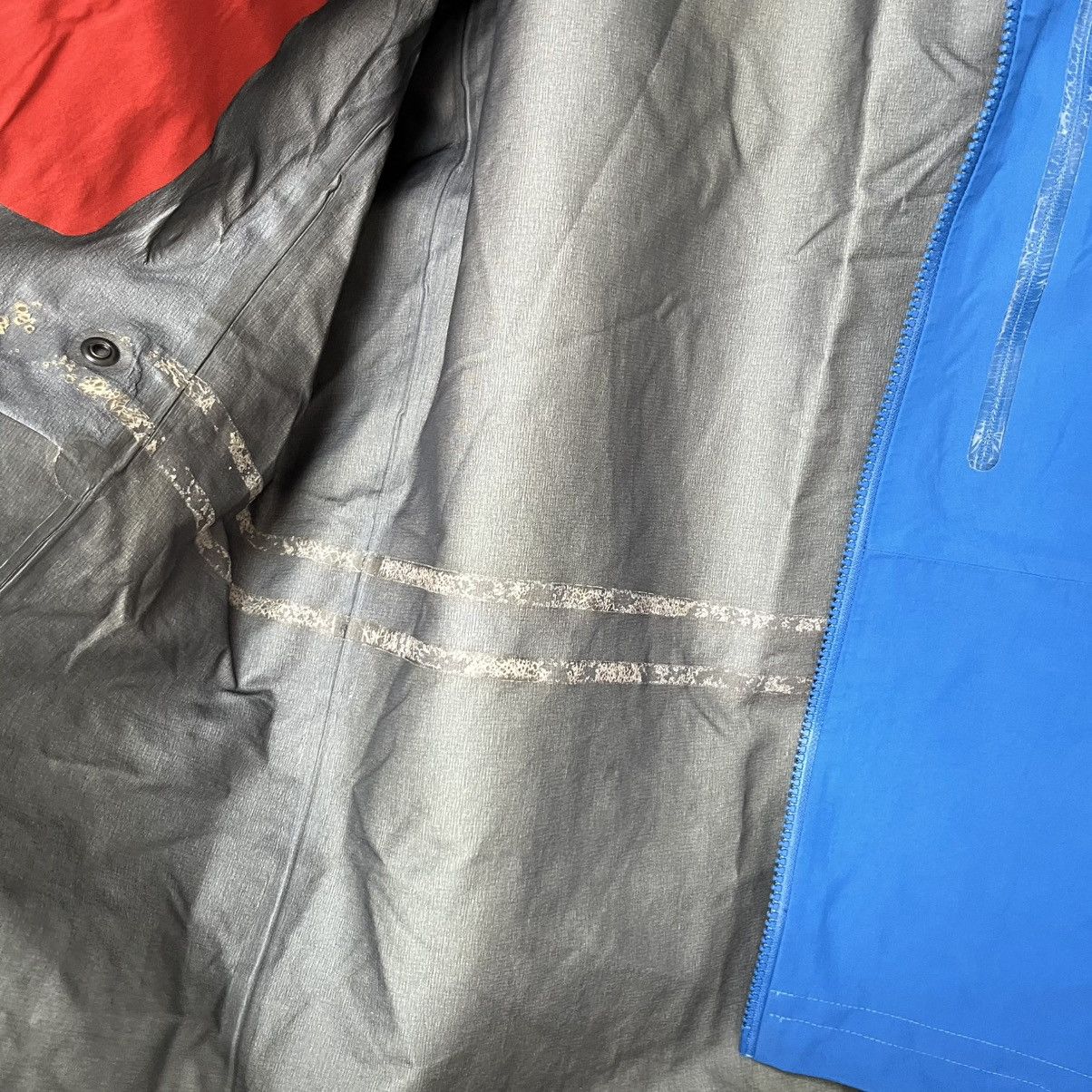Arc'teryx Men's Arcteryx Beta Gore-Tex Jacket Size US M / EU 48-50 / 2 - 14 Thumbnail