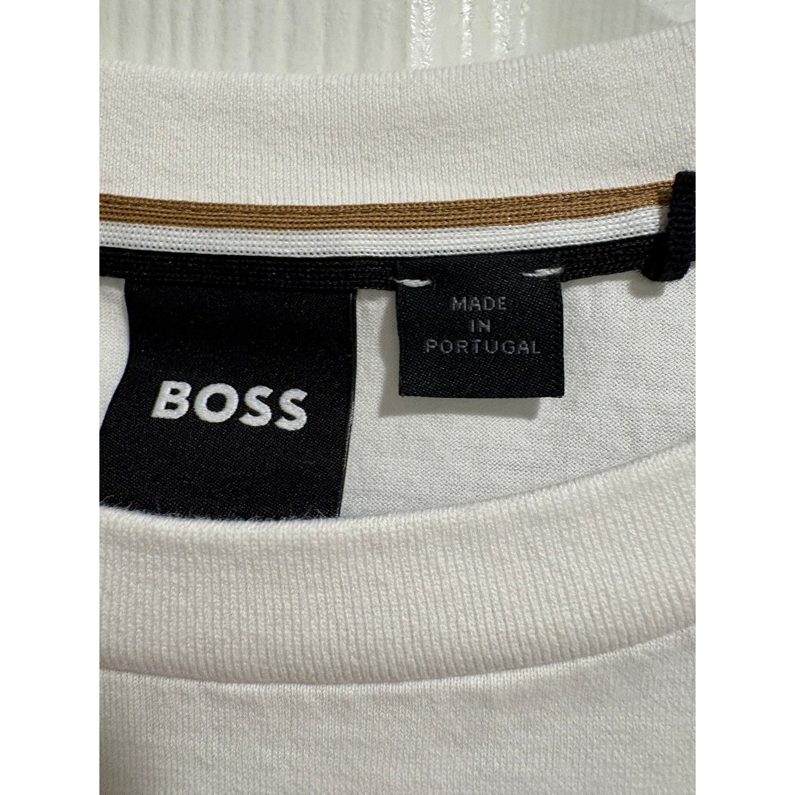 Hugo Boss BOSS Hugo Boss Mens Minimal Logo Tee (White) Size US XL / EU 56 / 4 - 3 Thumbnail