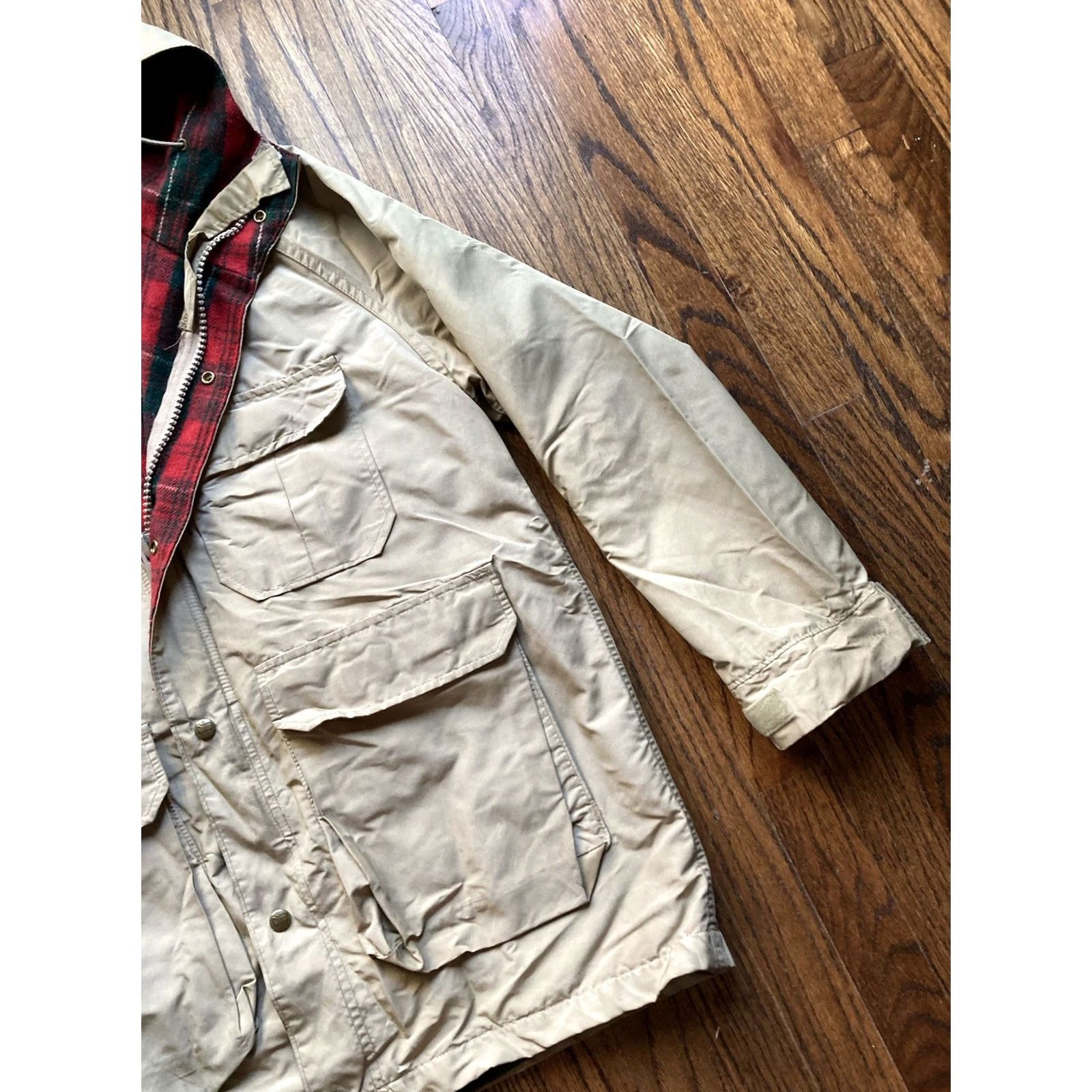 Vintage VINTAGE Woolrich Rain Parka Hooded Plaid Wool Blanket Lined Beige Mens Large Size US L / EU 52-54 / 3 - 3 Thumbnail