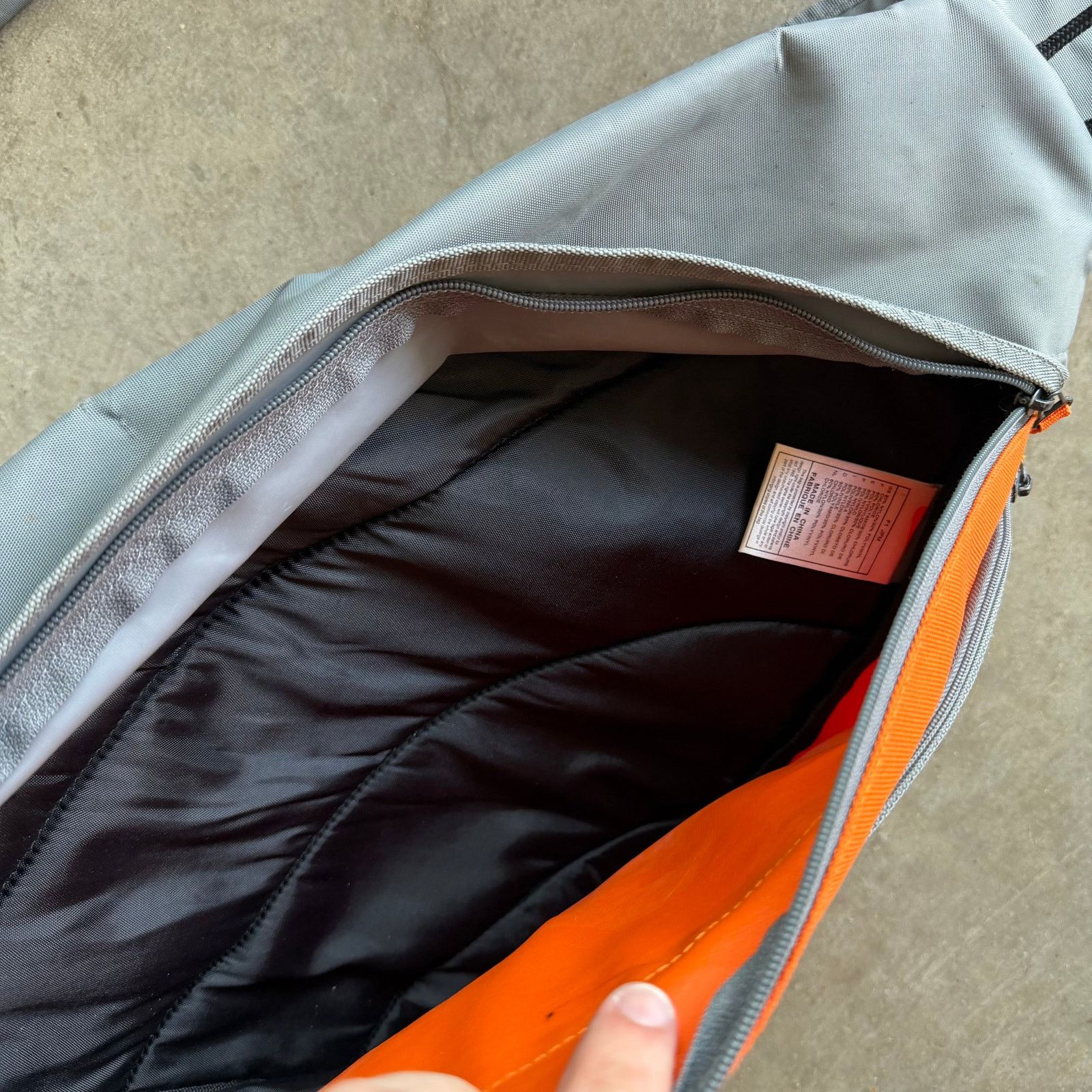 Nike 2000s Nike Crossbody Sling Bag Grey/Orange Size ONE SIZE - 6 Thumbnail