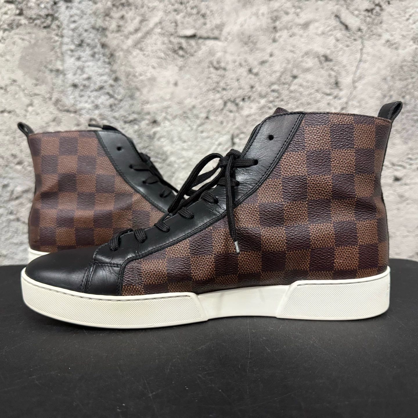 Louis Vuitton LV Monogram Canvas High-Top Sneakers US 6 Size US 6 / IT 36 - 5 Thumbnail