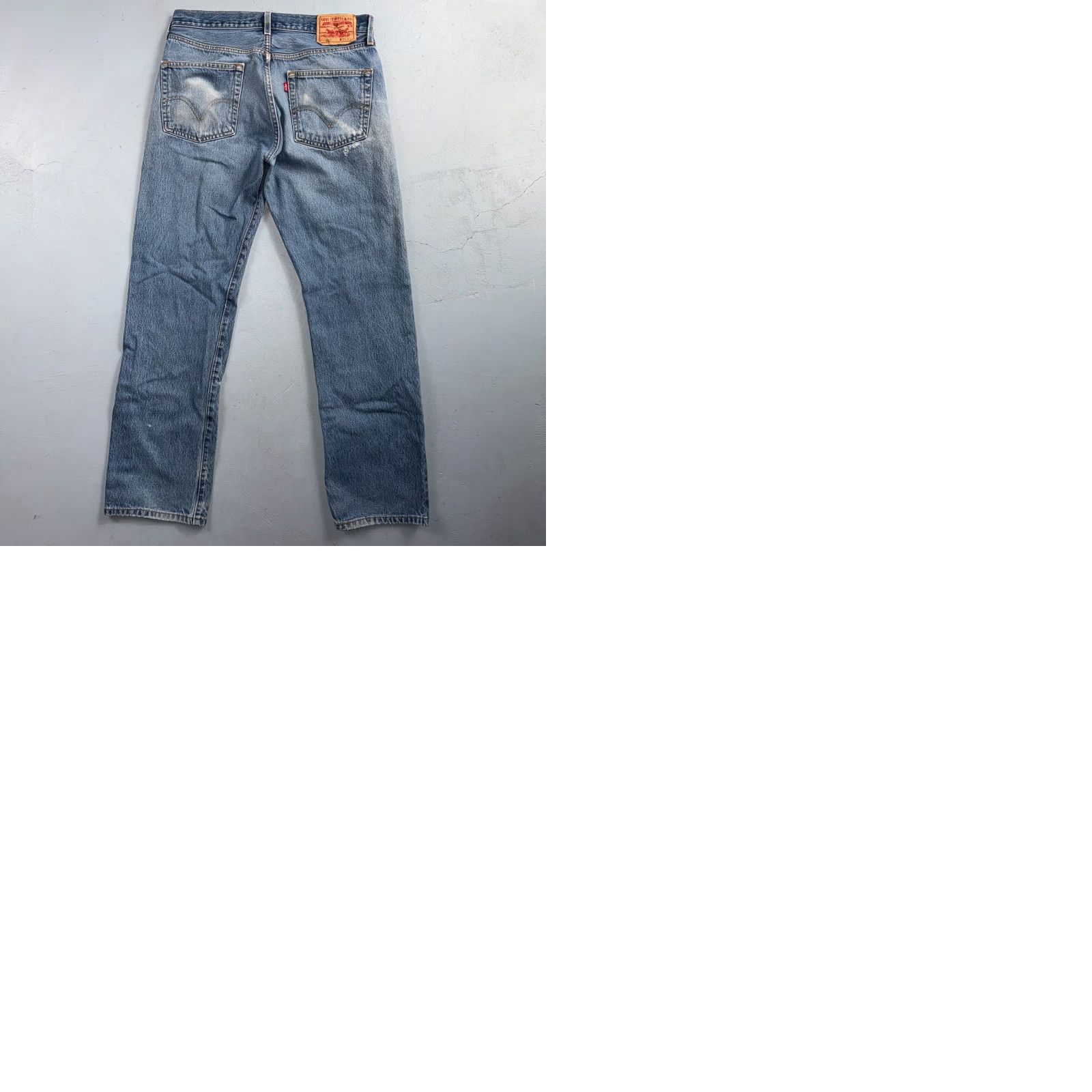 Levi's VINTAGE Levi's 501 Jeans Straight Blue Light Wash 35x34 501 Series 90s Men Regular Denim 5-Pocket Represents Casual Size US 35 - 11 Thumbnail