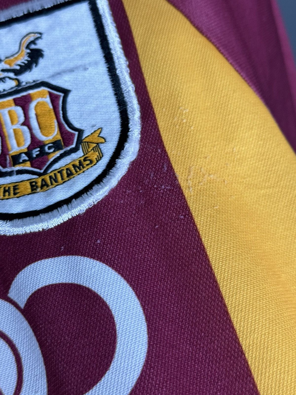 Asics Bradford City 99/01 Home Football Jersey Size US S / EU 44-46 / 1 - 9 Thumbnail
