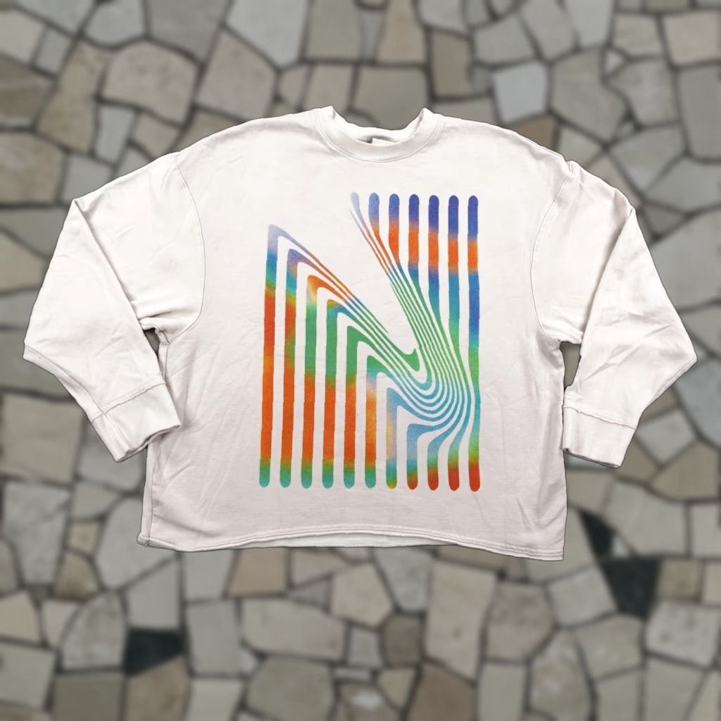 Nike Nike Sweatshirt Womens M White Yoga A.I.R Robbie Simon Crewneck Graphic Print Pullover Activewear Casual Size M / US 6-8 / IT 42-44 - 1 Thumbnail