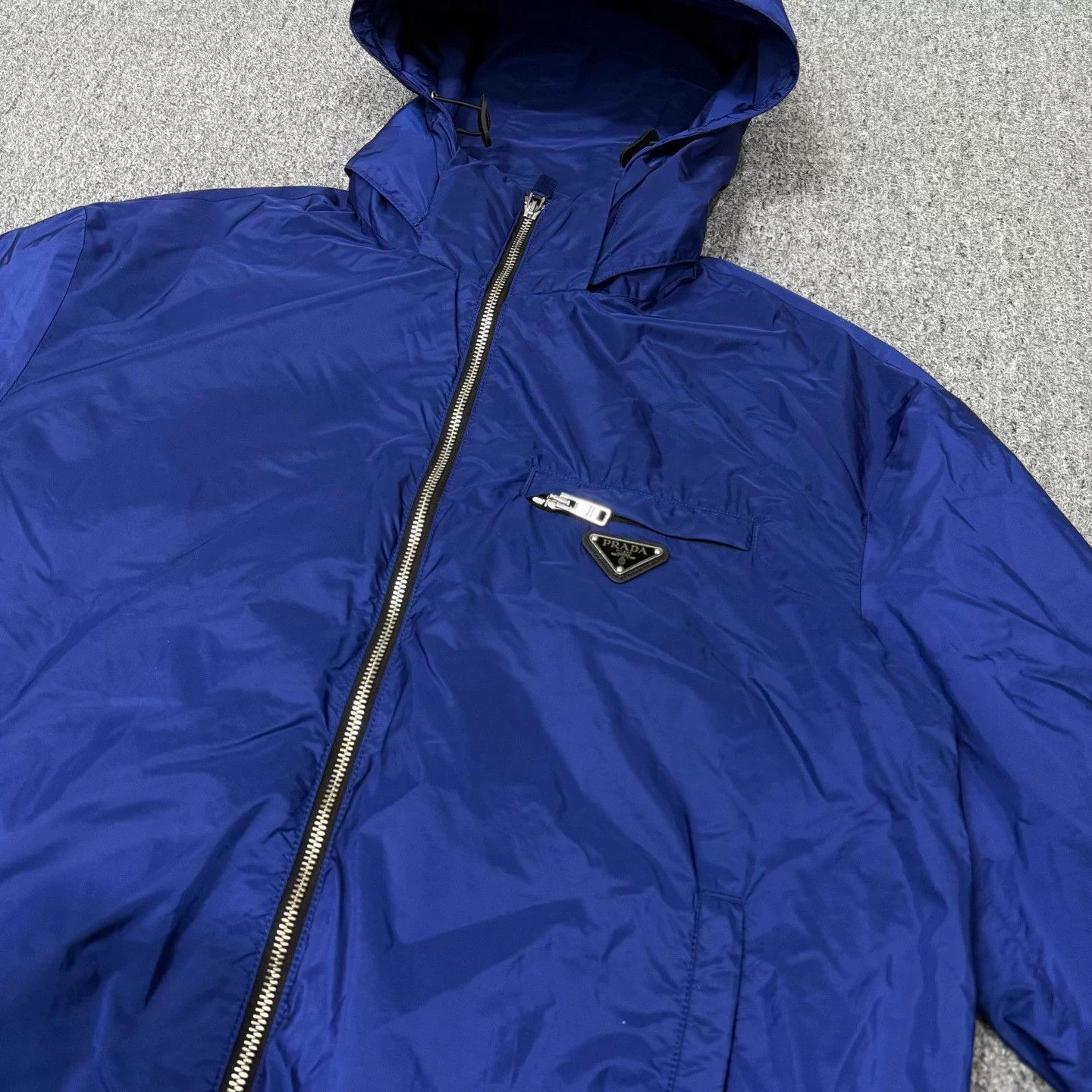 Prada Prada Recycled Nylon Blue Triangle Logo L Jacket Mint Size L / US 10 / IT 46 - 3 Thumbnail
