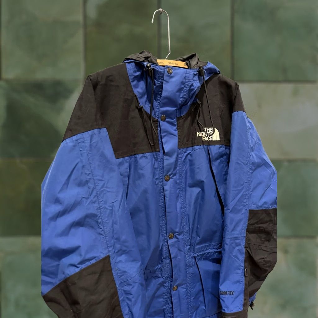 The North Face Vintage 90'S The North Face Mountain Guide Blue Goretex Jacket Large Mens Size US L / EU 52-54 / 3 - 1 Thumbnail