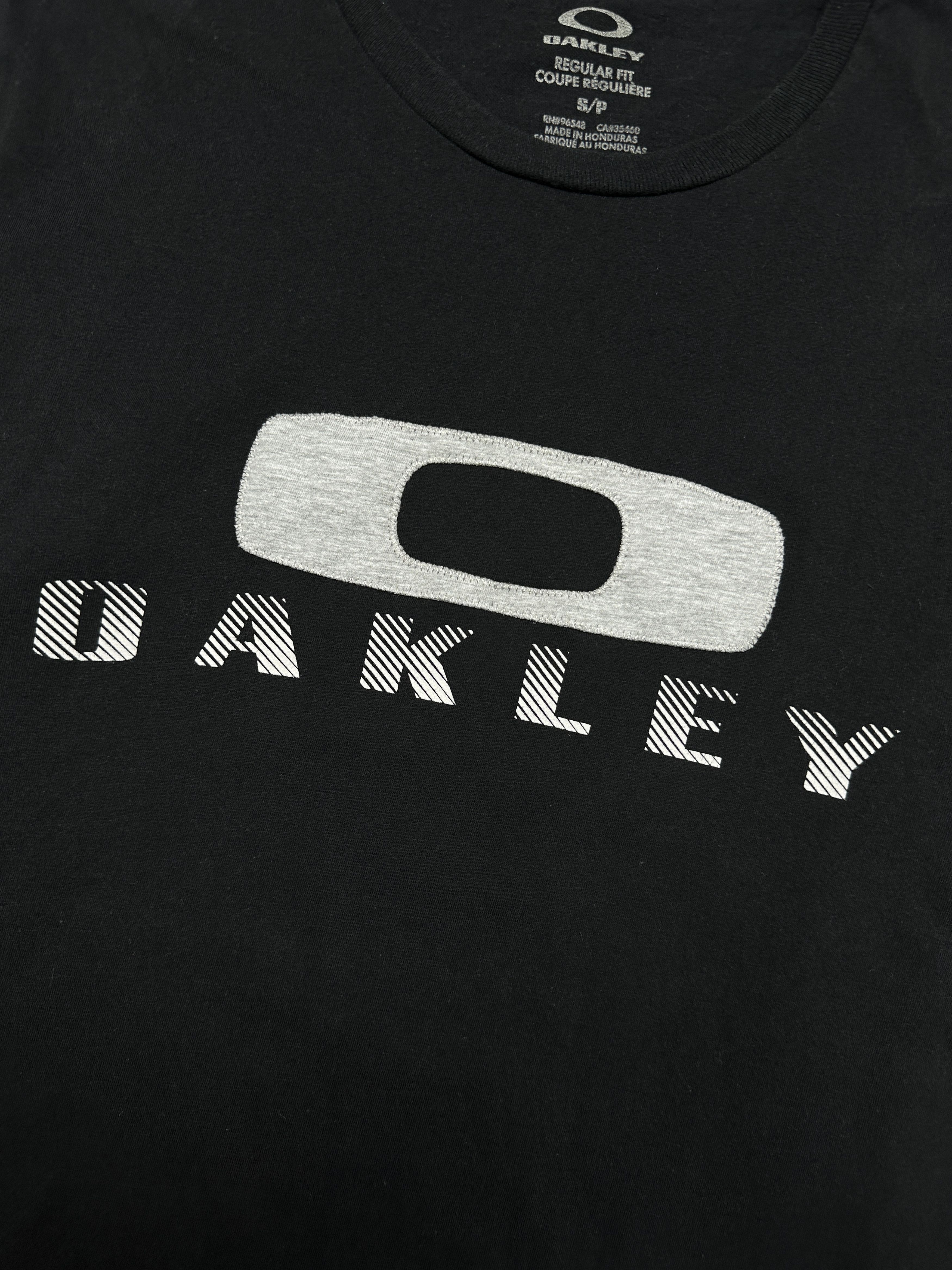 Oakley Oakley Vintage Mens Big Logo T-Shirt Size US S / EU 44-46 / 1 - 3 Thumbnail
