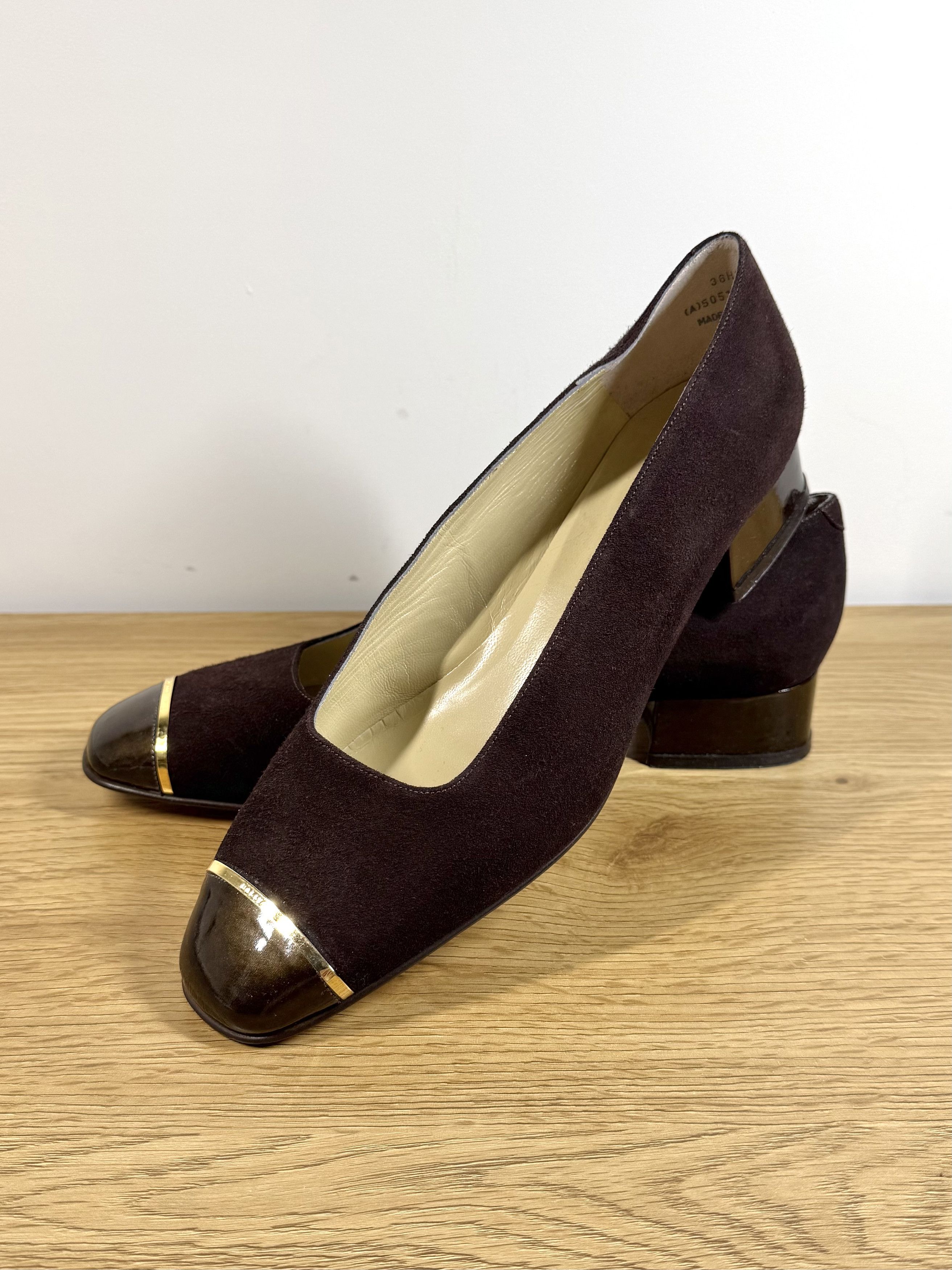 Bally Women's Vintage Bally Pumps Loafers US8/39 Size US 8 / IT 38 - 6 Thumbnail