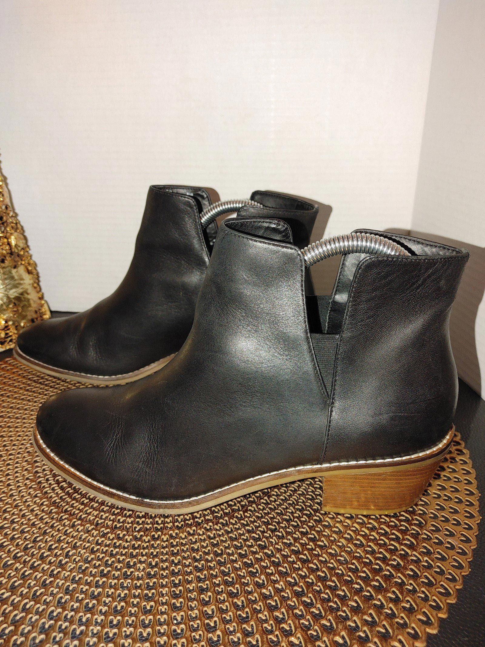 Cole Haan Cole Haan Laina Leather Booties Size 8.5B Size US 8.5 / IT 38.5 - 1 Thumbnail