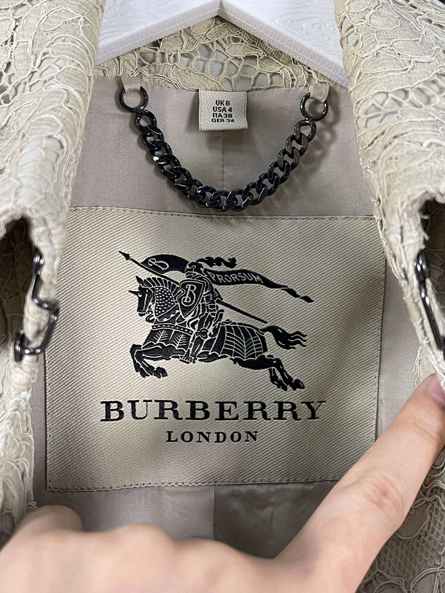 Burberry Burberry lace trench coat women's UK6 99 New Size S / US 4 / IT 40 - 6 Thumbnail