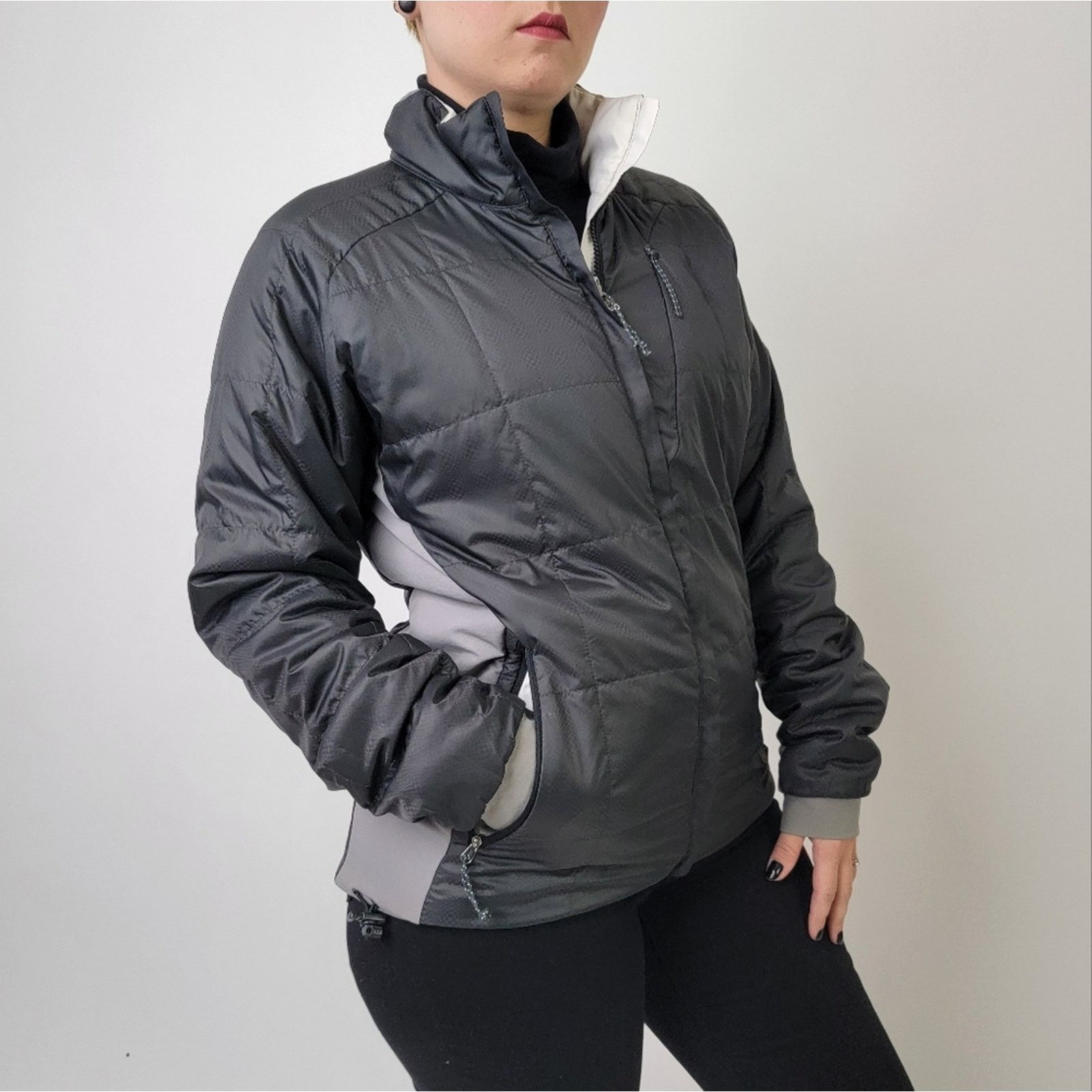 Mountain Hardwear Mountain Hardwear Reversible Quilted Puffer Ski Jacket - M Size M / US 6-8 / IT 42-44 - 1 Thumbnail