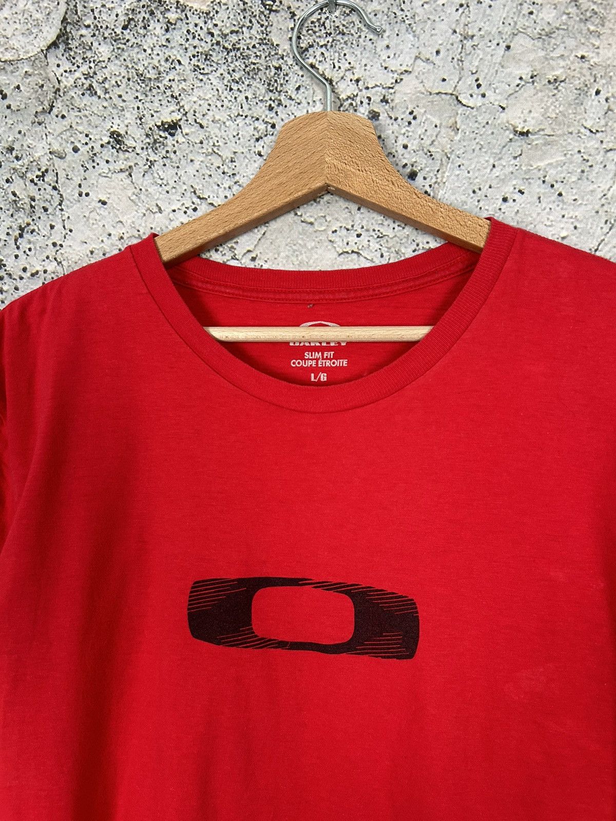 Oakley Vintage Oakley Streetwear Gorpcore Drill Rap Logo Tee Size US L / EU 52-54 / 3 - 3 Thumbnail