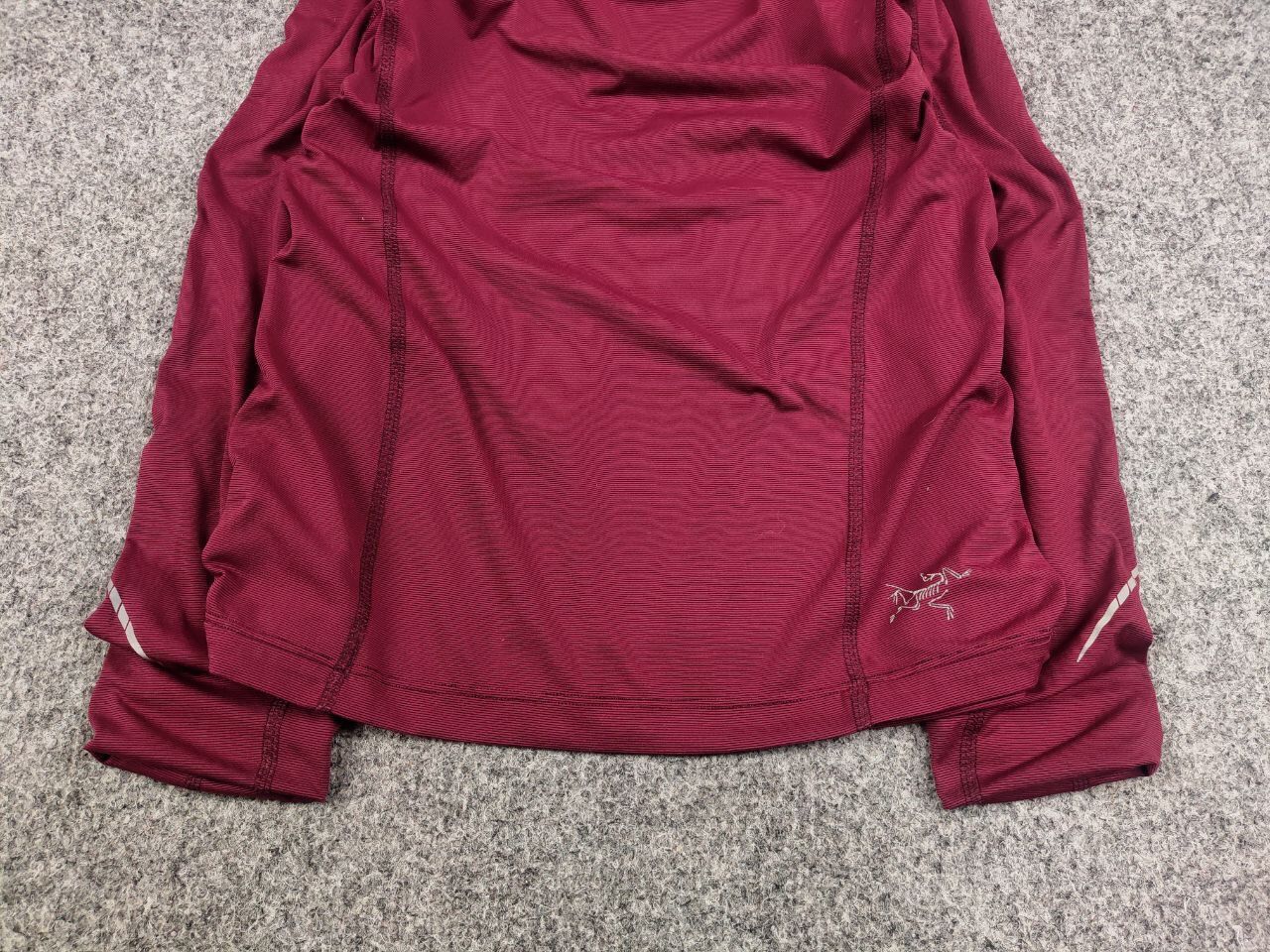 Arc'teryx Vintage Arc'teryx Top LS Women's long sleeve Burgundy Shirts Size S / US 4 / IT 40 - 10 Thumbnail