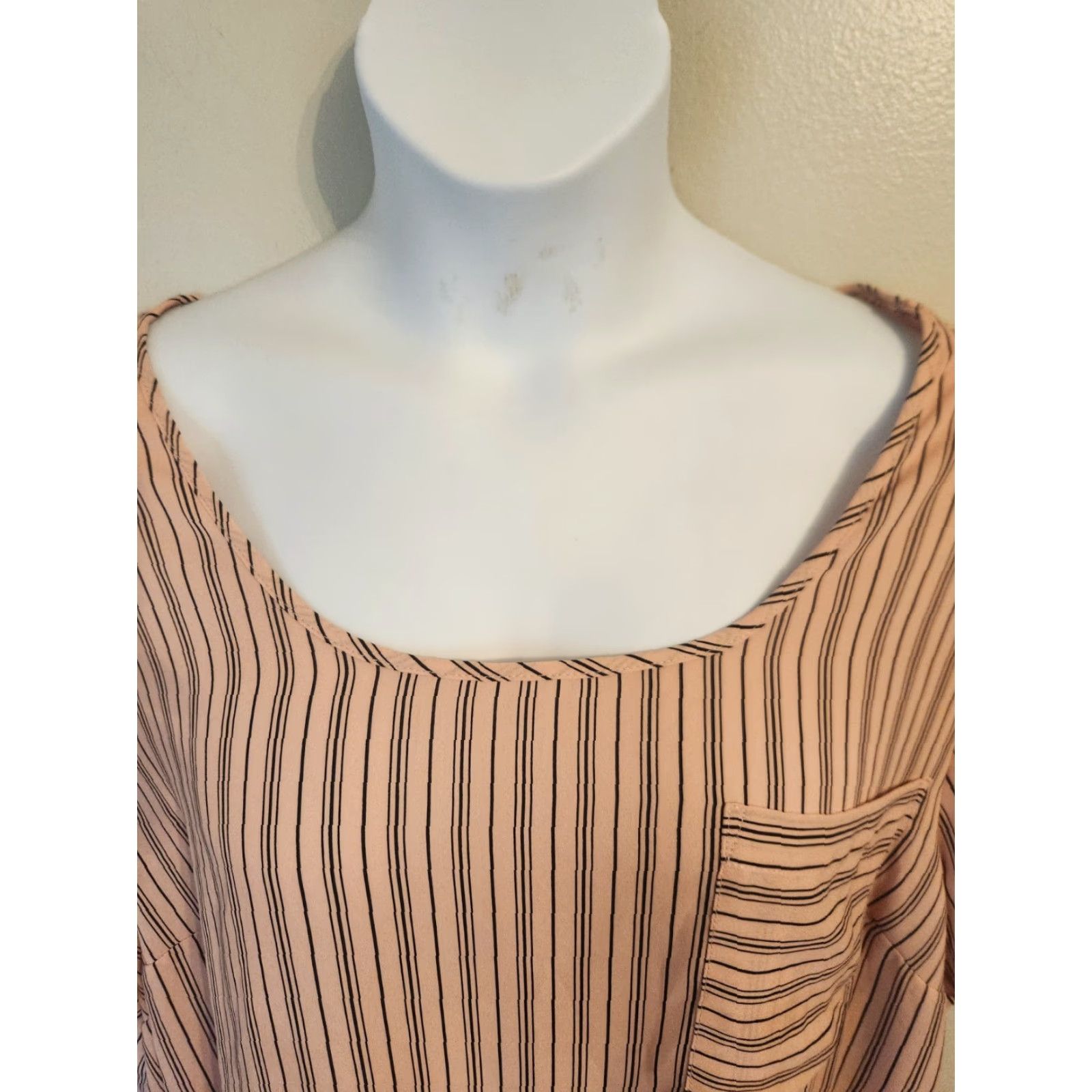 Torrid Torrid Blouse Shirt 4X Pink Black Stripe Pockets Short Sleeve Scoop Neck Casual Womens Plus Size Size XXL / US 16-18 / IT 52-54 - 2 Thumbnail