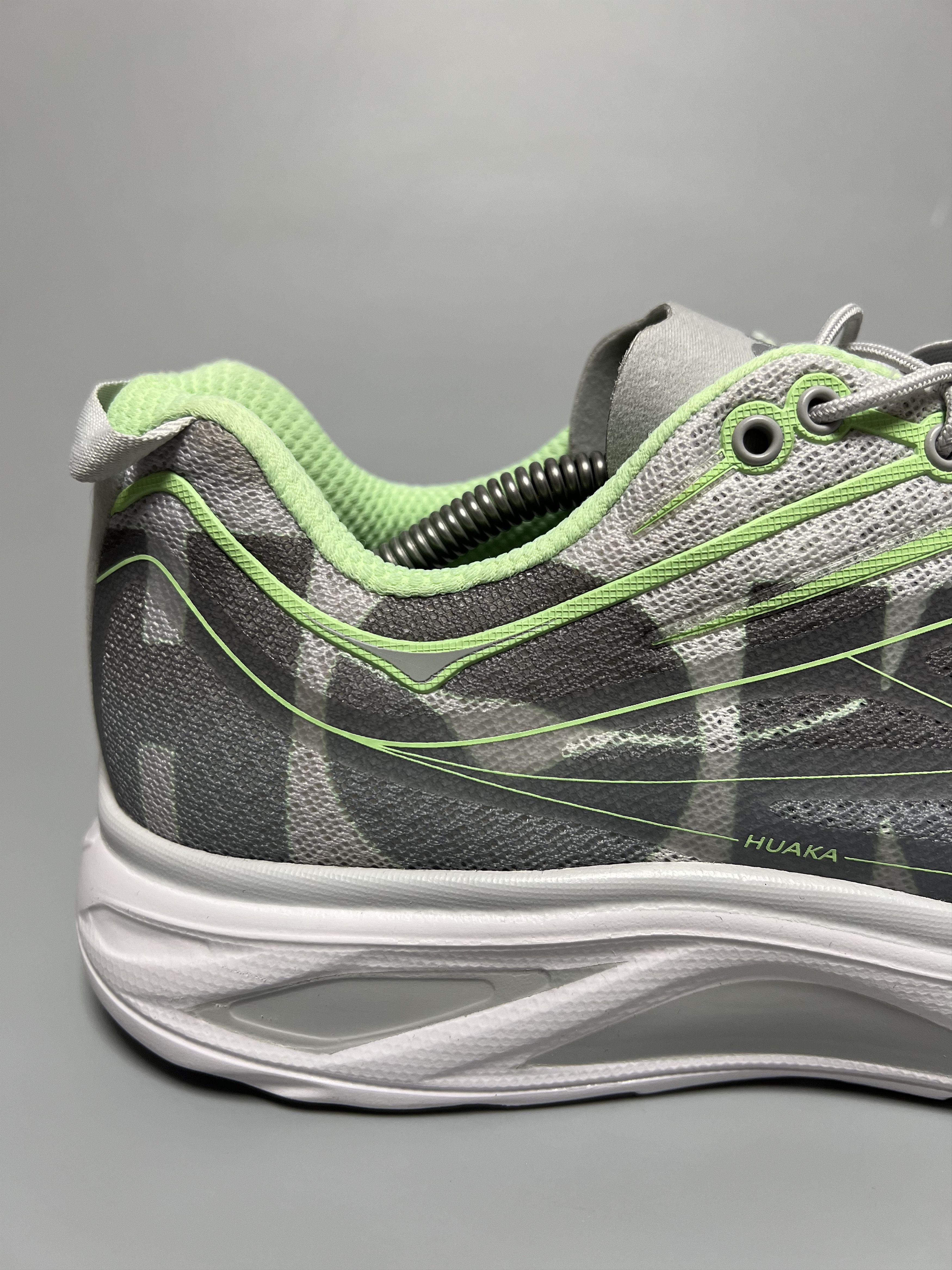 Hoka Hoka Huaka Origins Comfort Walking Shoes Sneakers Travel Size US 10 / EU 43 - 12 Thumbnail