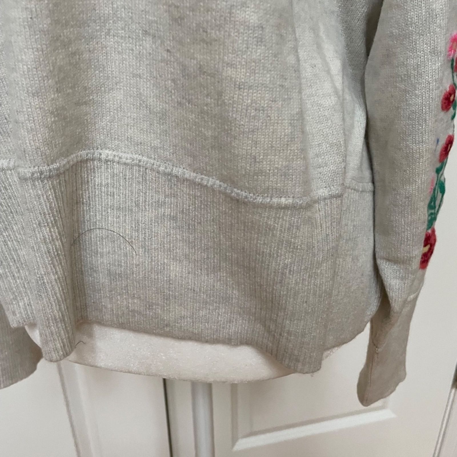 Autumn Cashmere Hand Embroidered Sleeve Cashmere Sweater-Autumn Cashmere Size L / US 10 / IT 46 - 12 Thumbnail