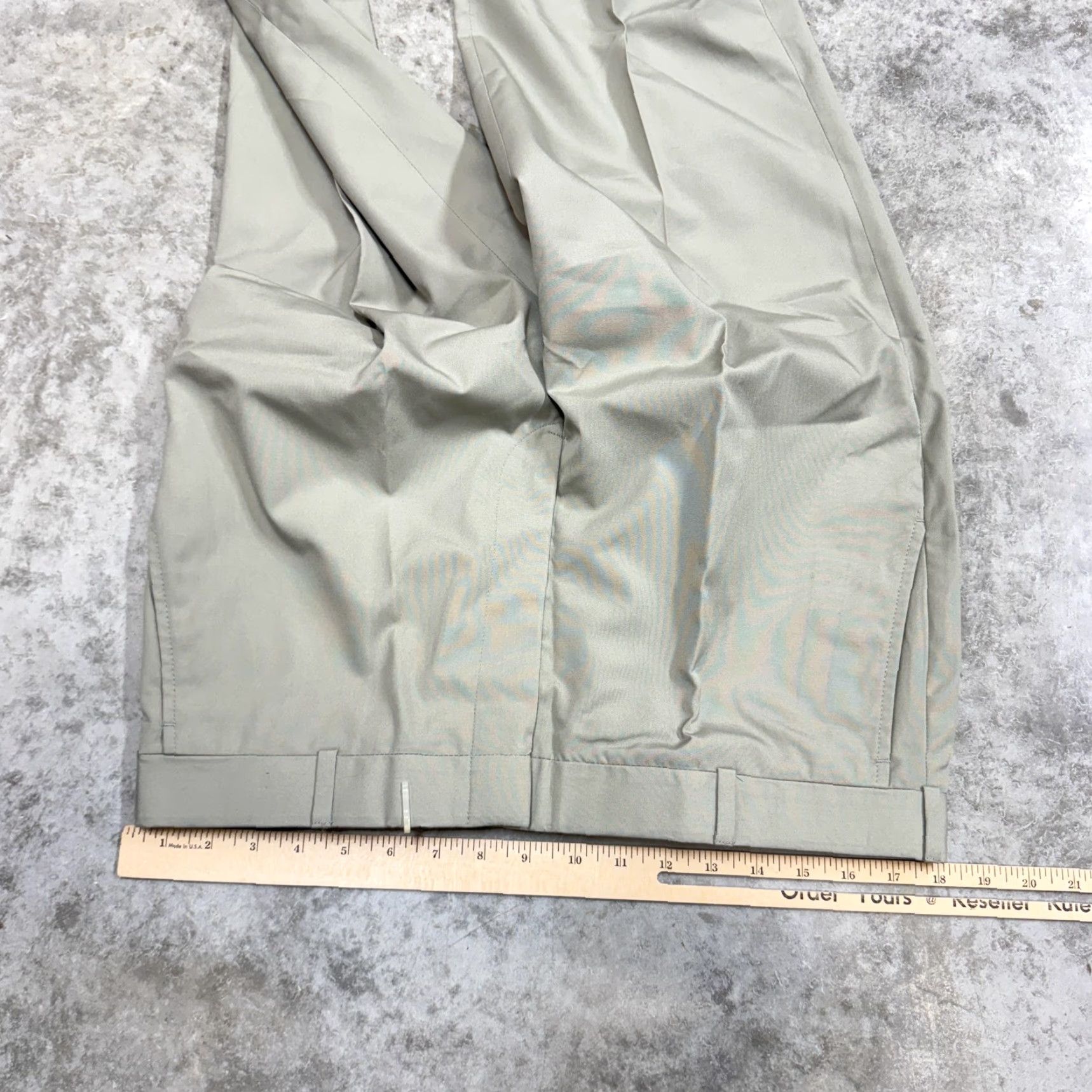 Lands' End VINTAGE Lands' End Pants Mens 36x34 Gray Chino Flat Front 34 Inseam Polyester Cotton Pockets Business Casual Flat Front Zip 36 Mens Gray Pants Size US 36 / EU 52 - 6 Thumbnail
