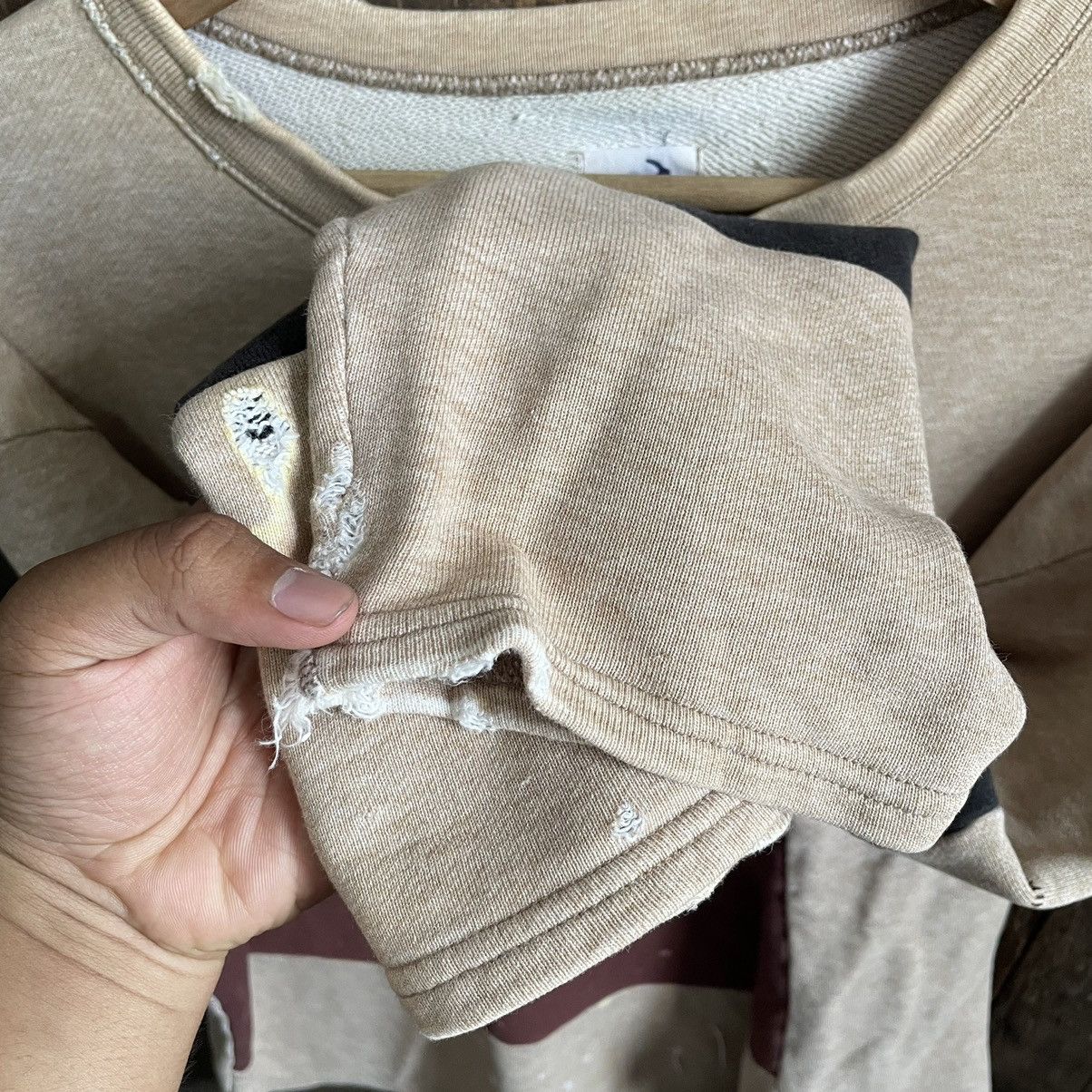 Hai Sporting Gear Vintage Distressed Hai Sporting Gear Sweatshirt Size US M / EU 48-50 / 2 - 9 Thumbnail