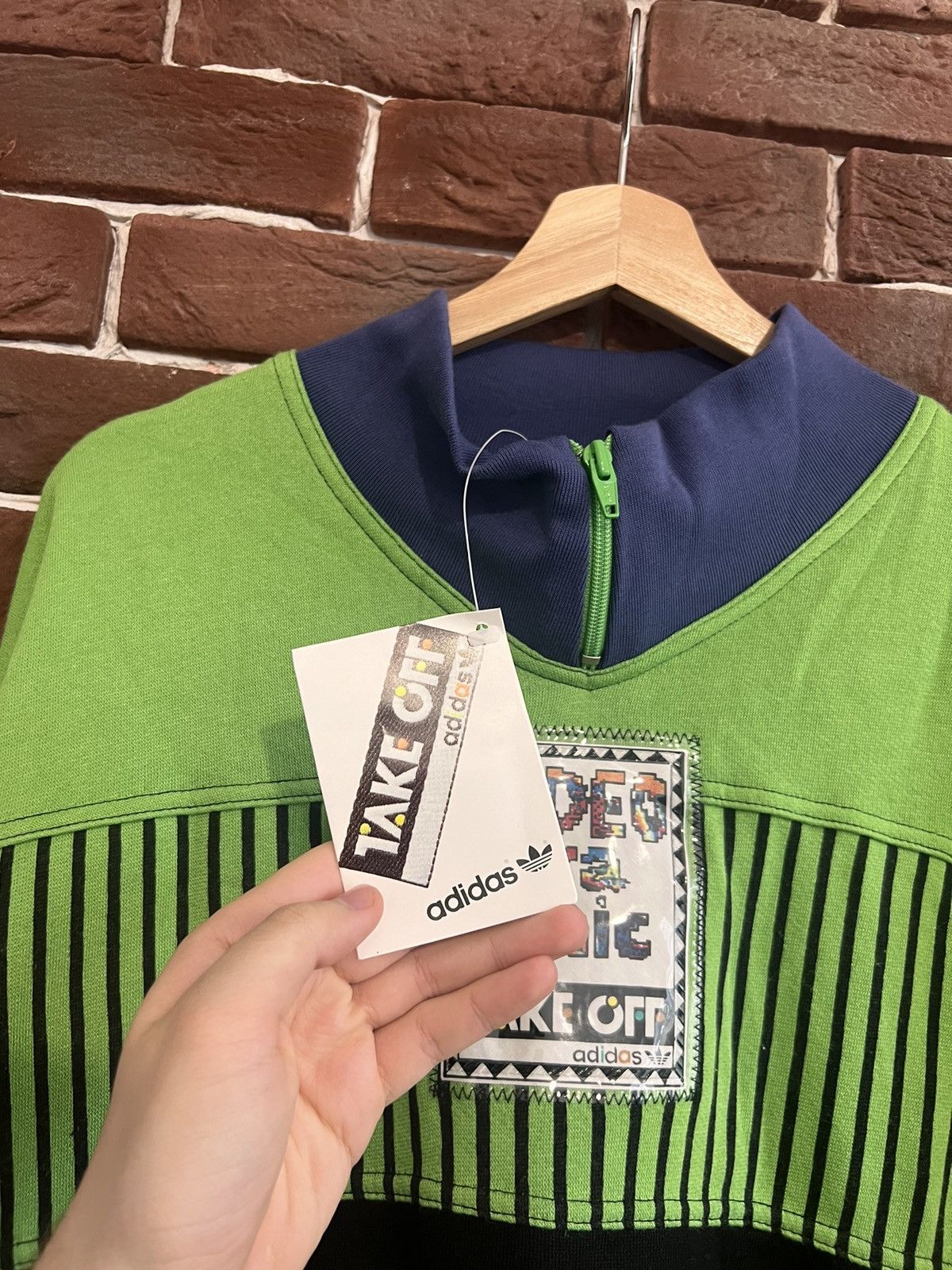 Adidas Vintage 80s Adidas Take Off Video Graphic Sweatshirt Crewnec Size US XL / EU 56 / 4 - 5 Thumbnail